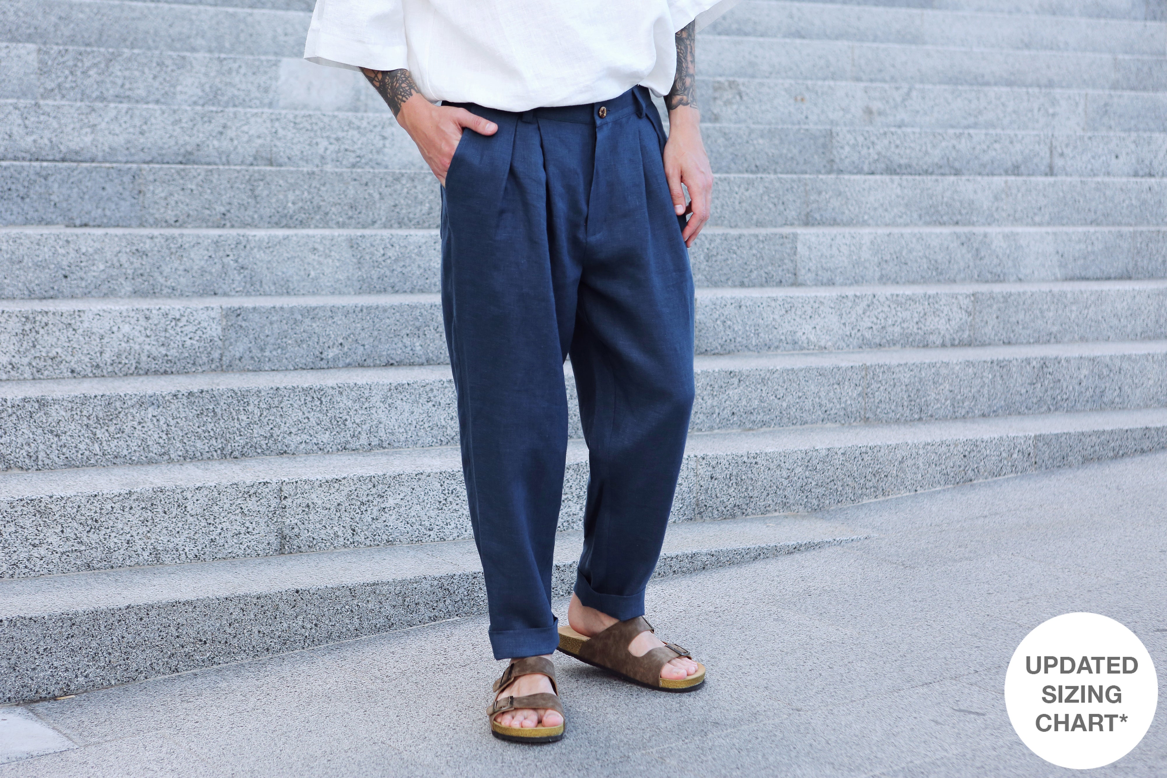 Loose Pleated Pants CEDAR in Navy blue