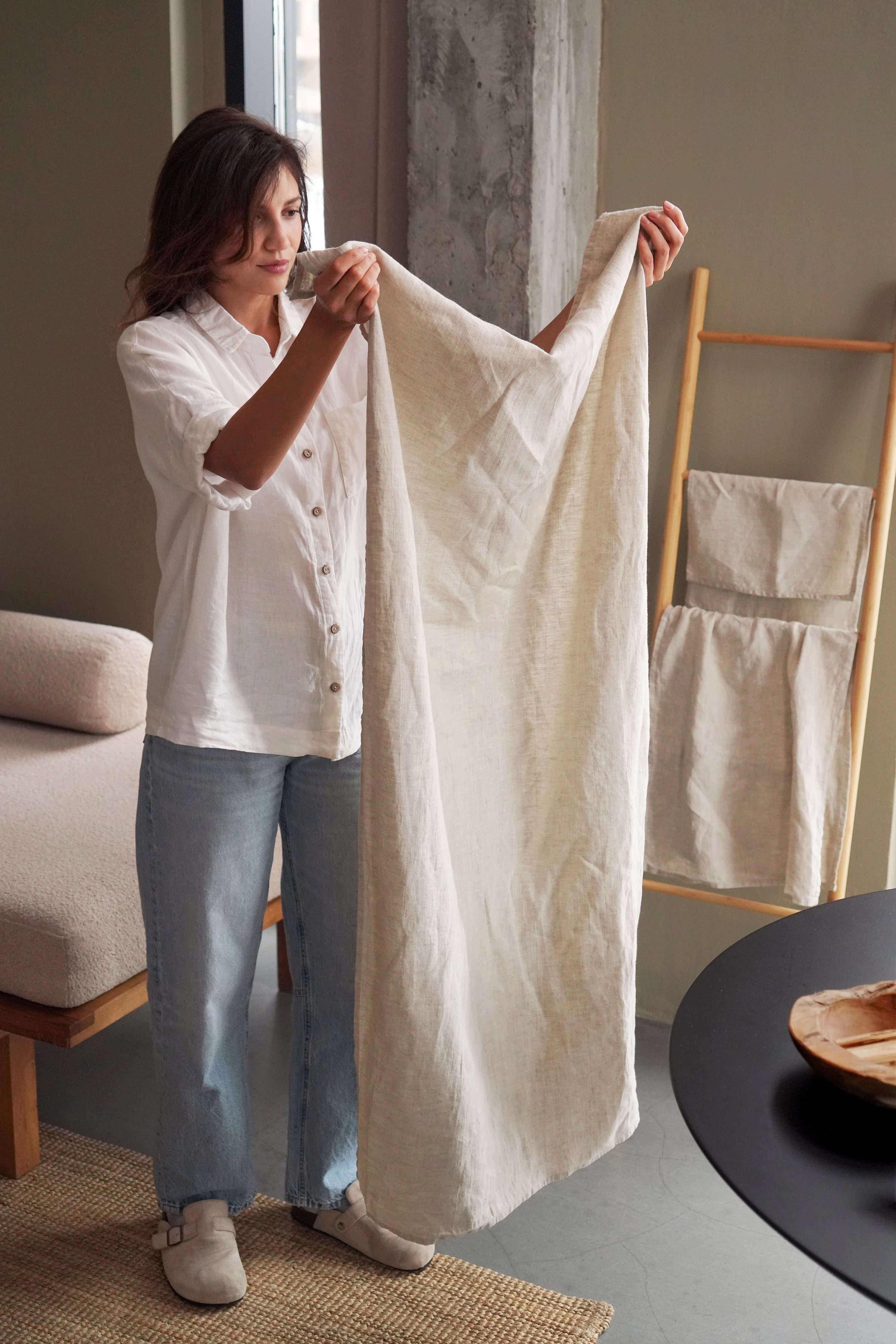 Linen Bath Towel Set of 3 in Beige: Travel Set