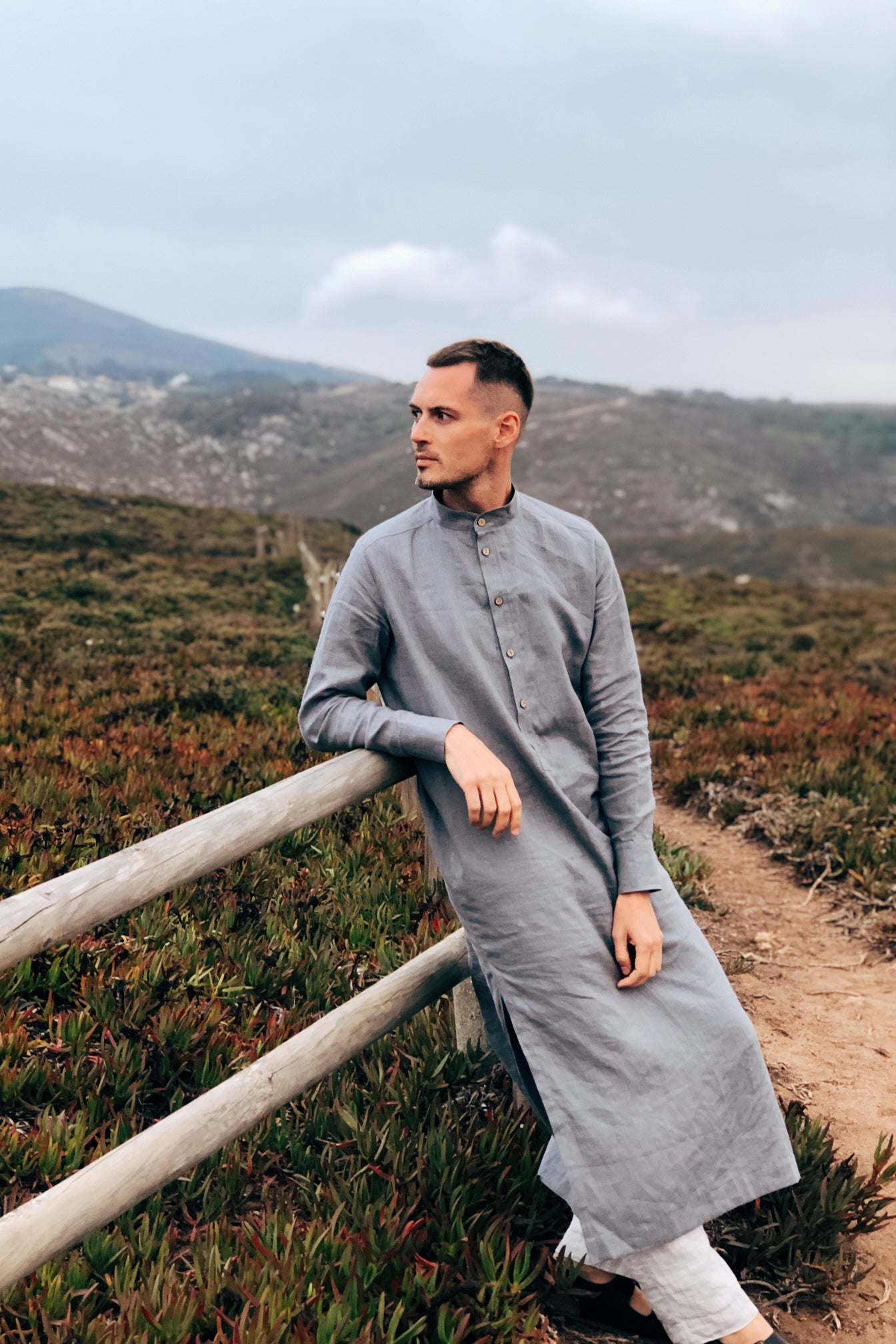 Men’s Long Linen Shirt, Kaftan CYPRESS in Light grey