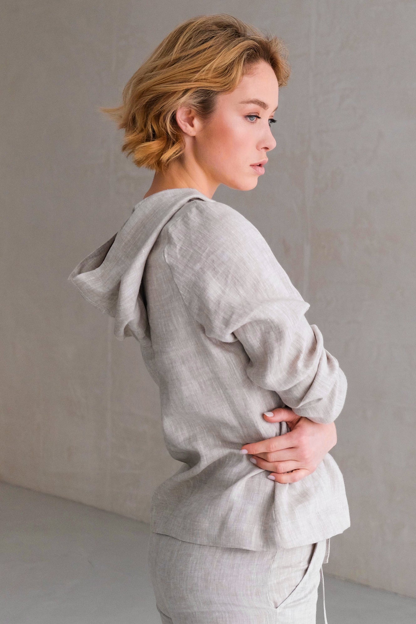 Women’s Linen Hoodie ALTHEA in Beige