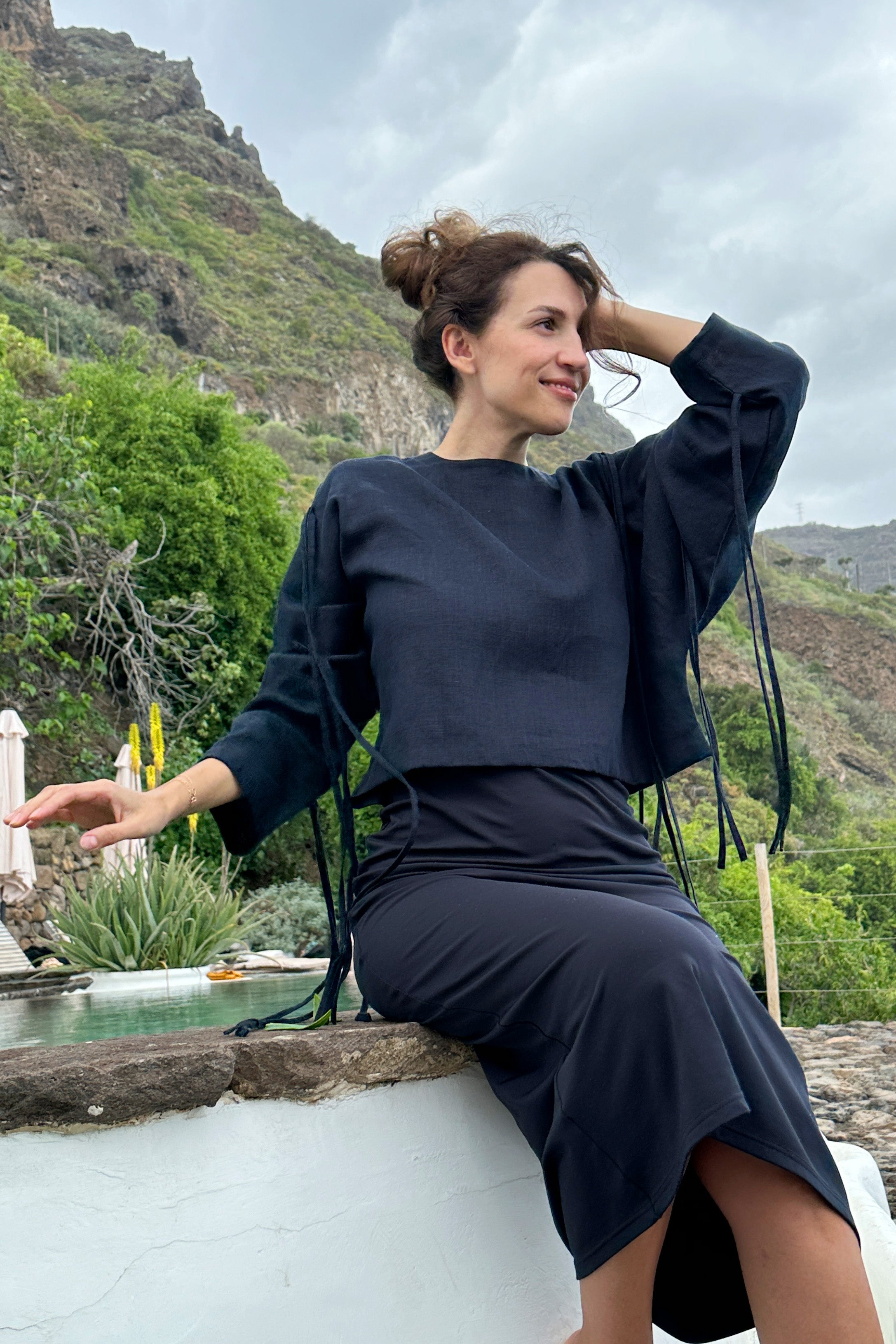 Womens Linen Crop Blouse OLEA in Dark blue