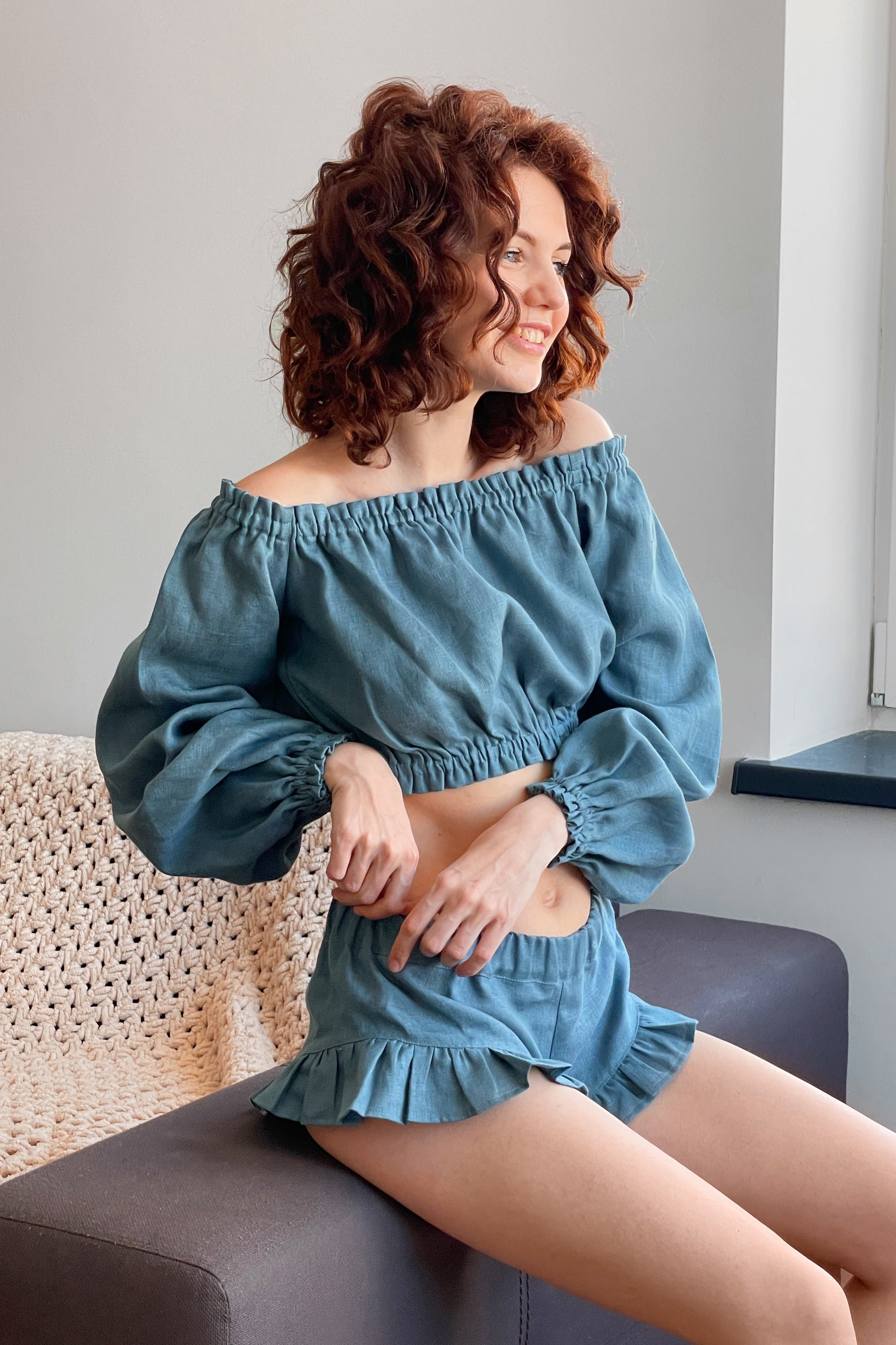 Off-The-Shoulder Crop Top ORCHIS in Blue grey