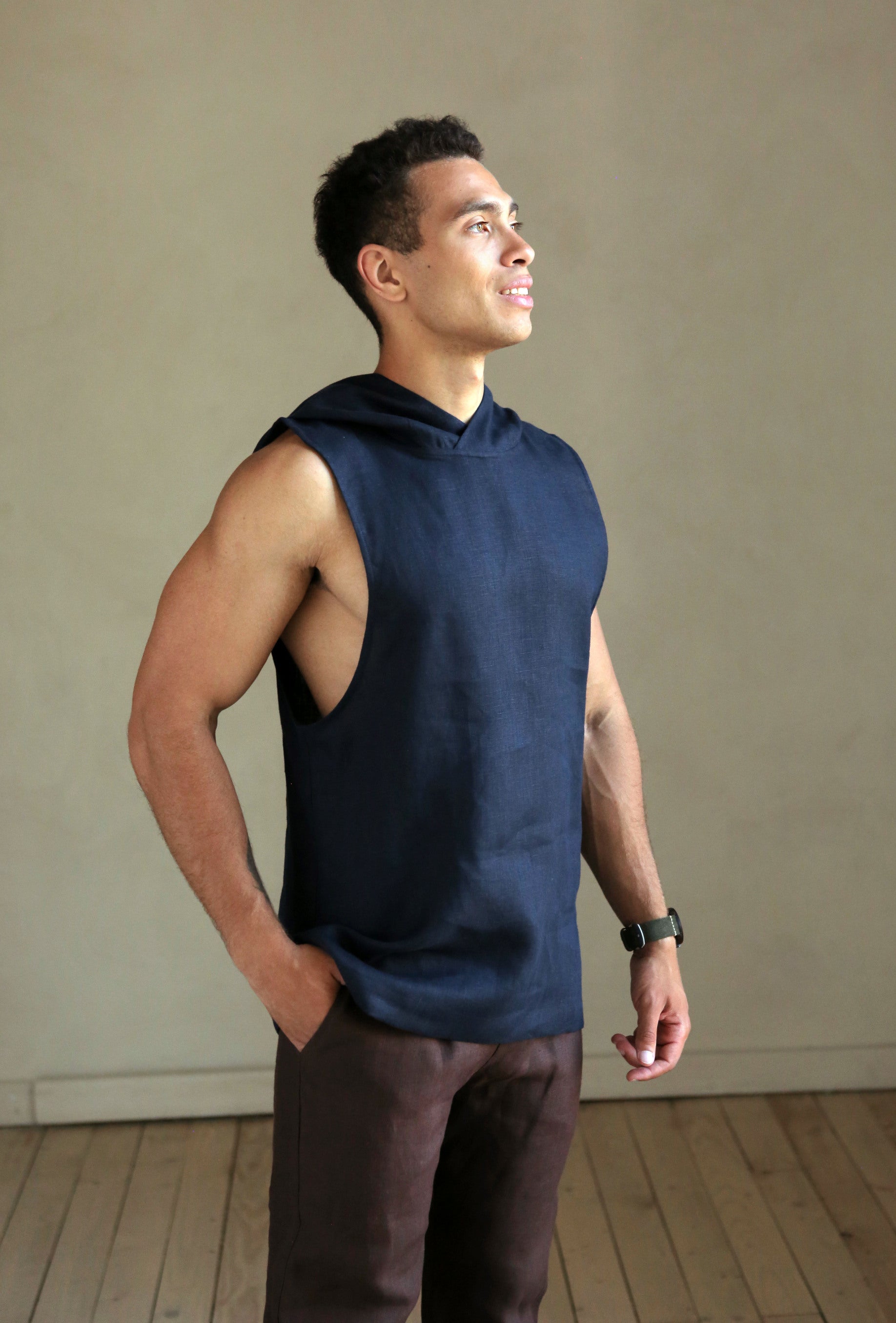 Men’s Sleeveless T-Shirt BAMBOO with hood in Dark blue