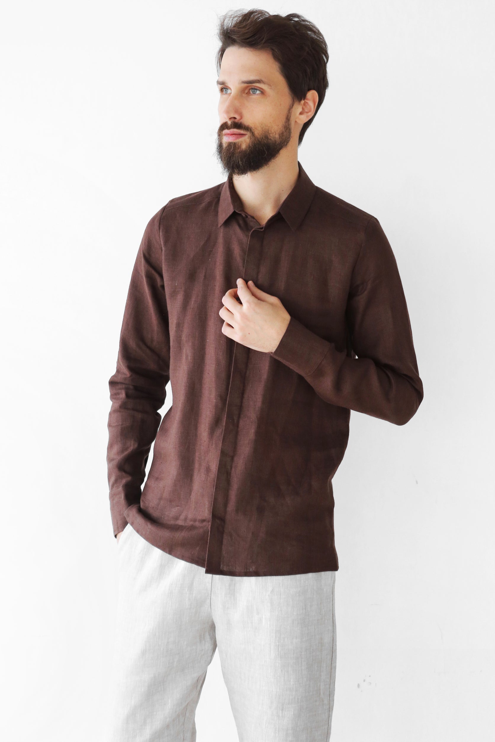Men’s Classic Collar Linen Shirt GARNET in Brown