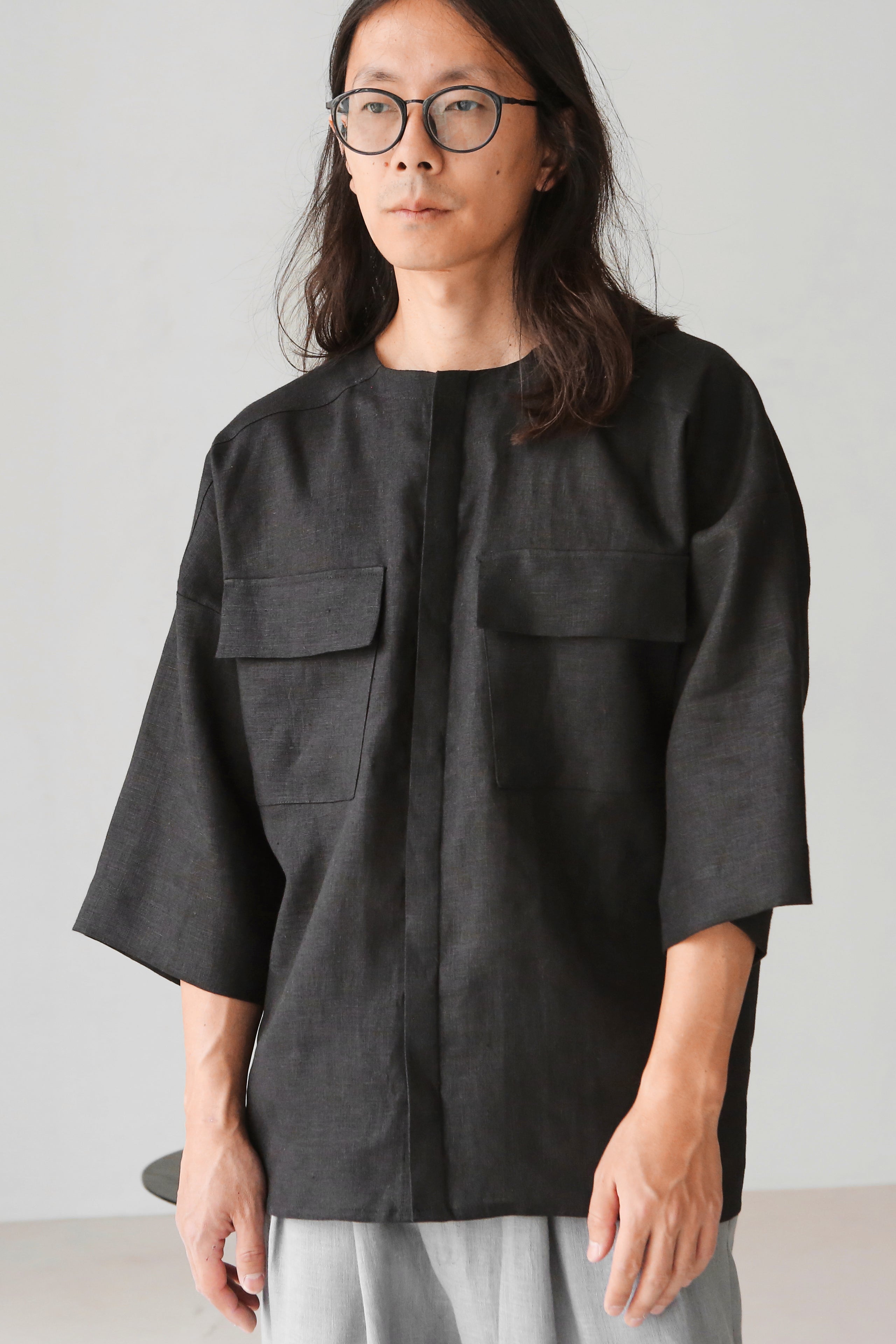 Men’s Oversized Linen Shirt IROKO in Black