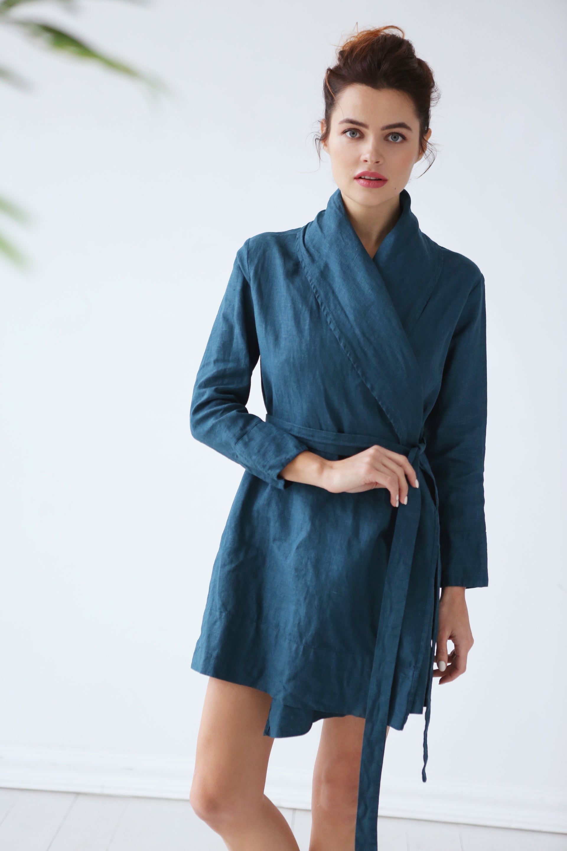 Women’s Linen Bathrobe Calla in Navy blue