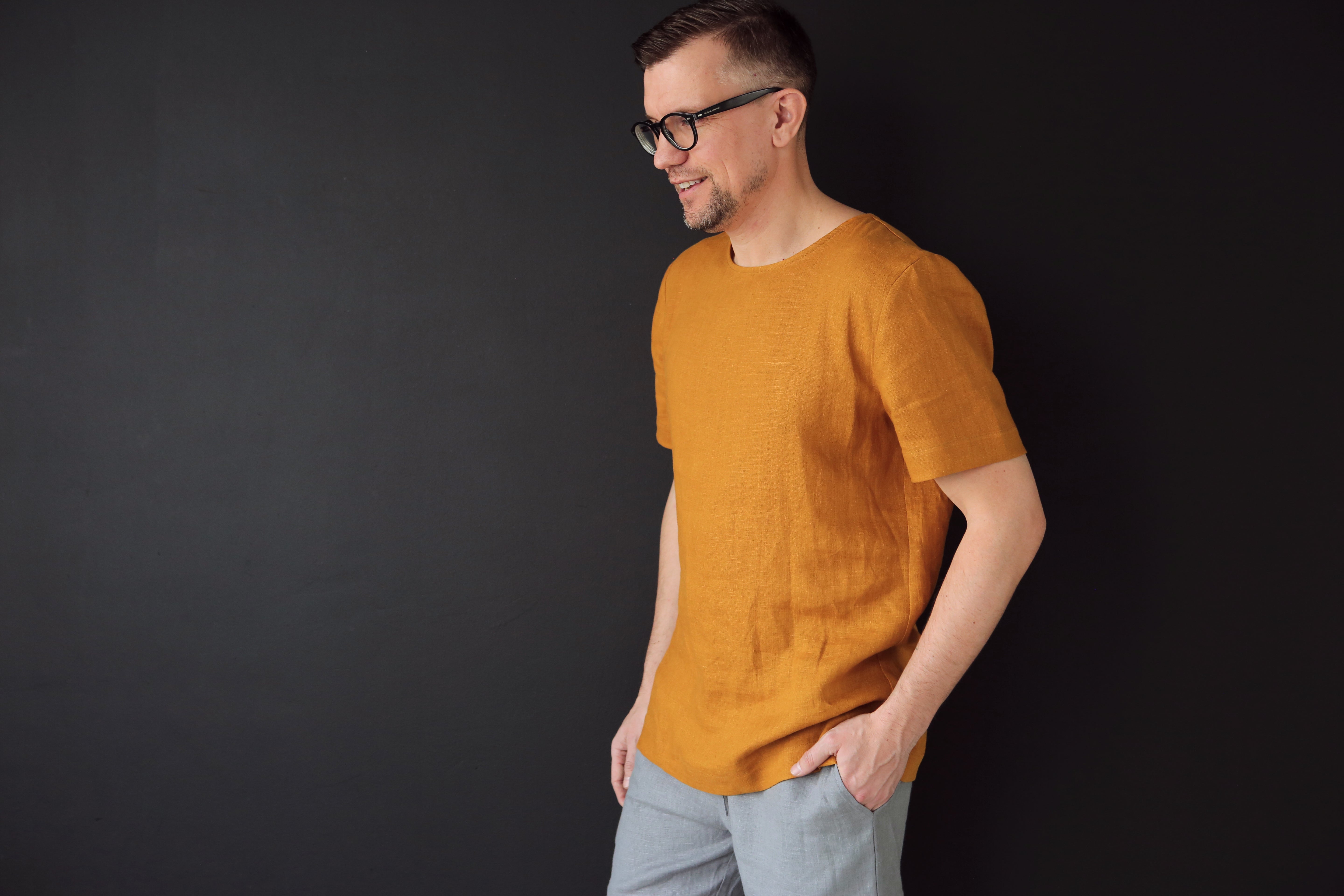 Men’s Linen T-Shirt LINDEN in Saffron