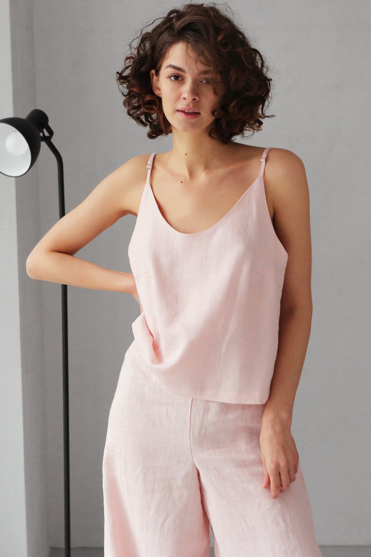 Linen Round-Neck Tank Top CAMELLIA in Light-pink