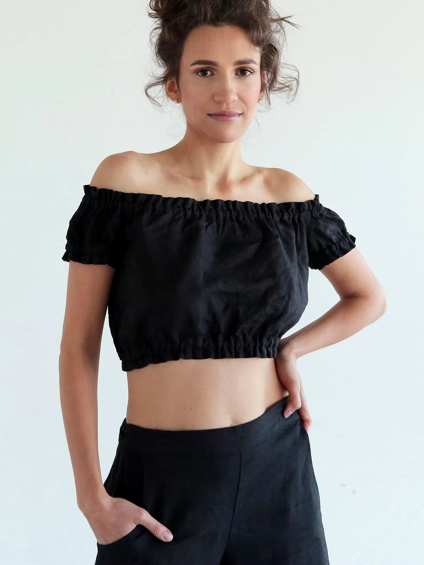 Off the shoulders linen top, crop top Black