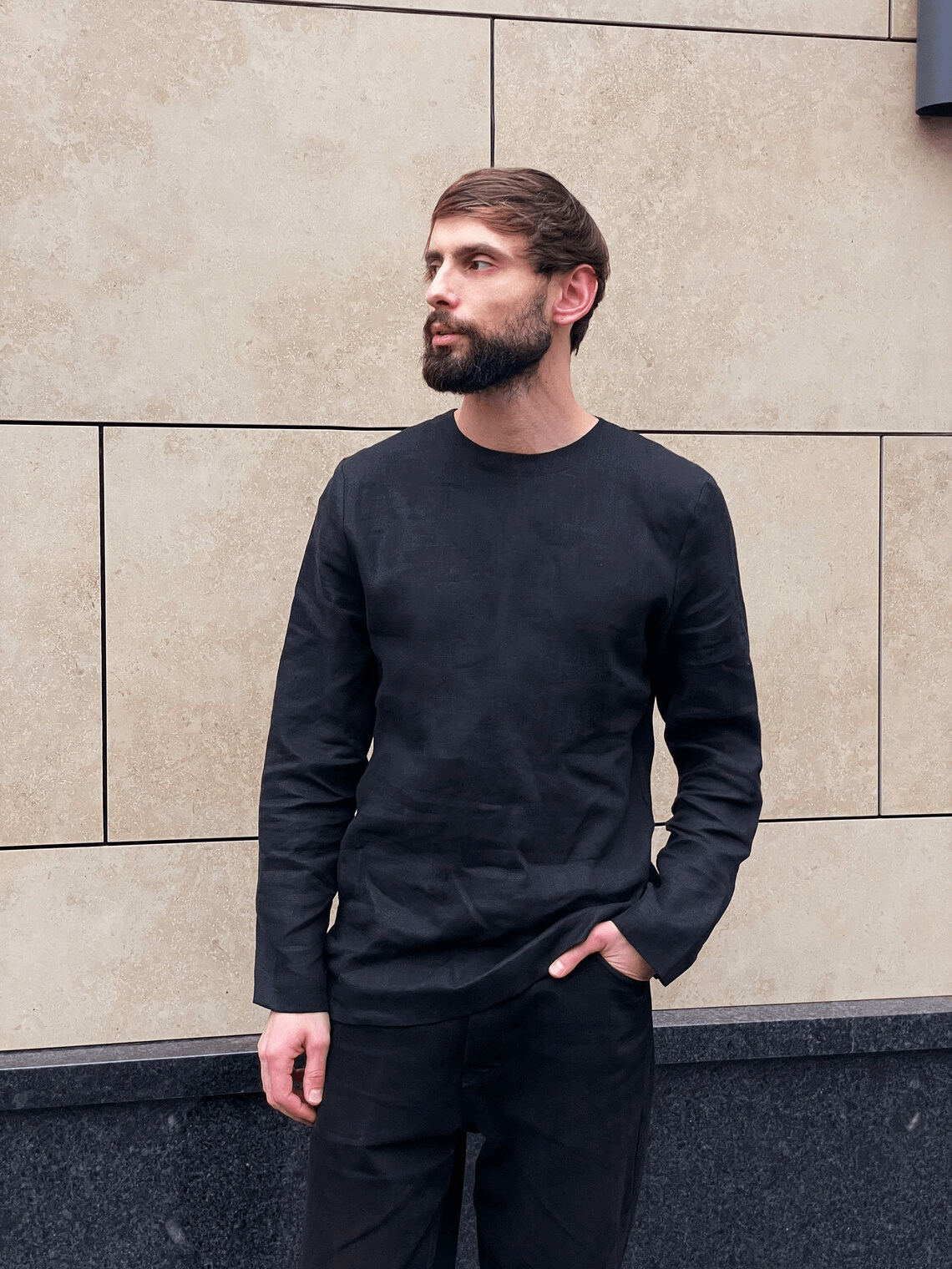 Long Sleeve Linen T-Shirt – Narrow Neck EBONY in Black