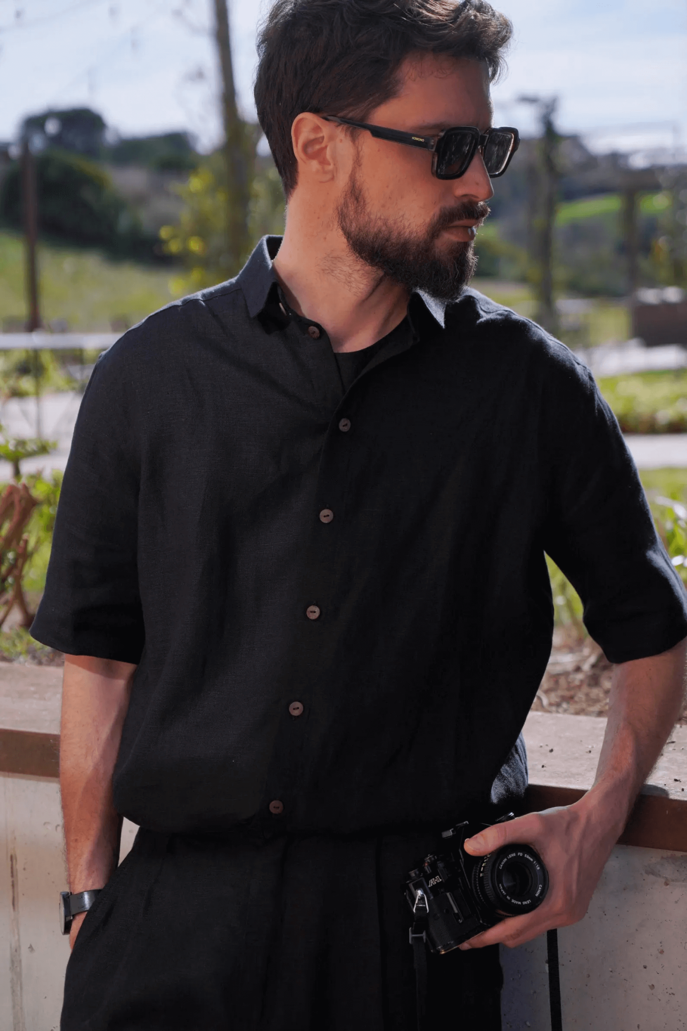 Men's short sleeve linen shirt GARNET in Black Men's short sleeve linen shirt GARNET in Black