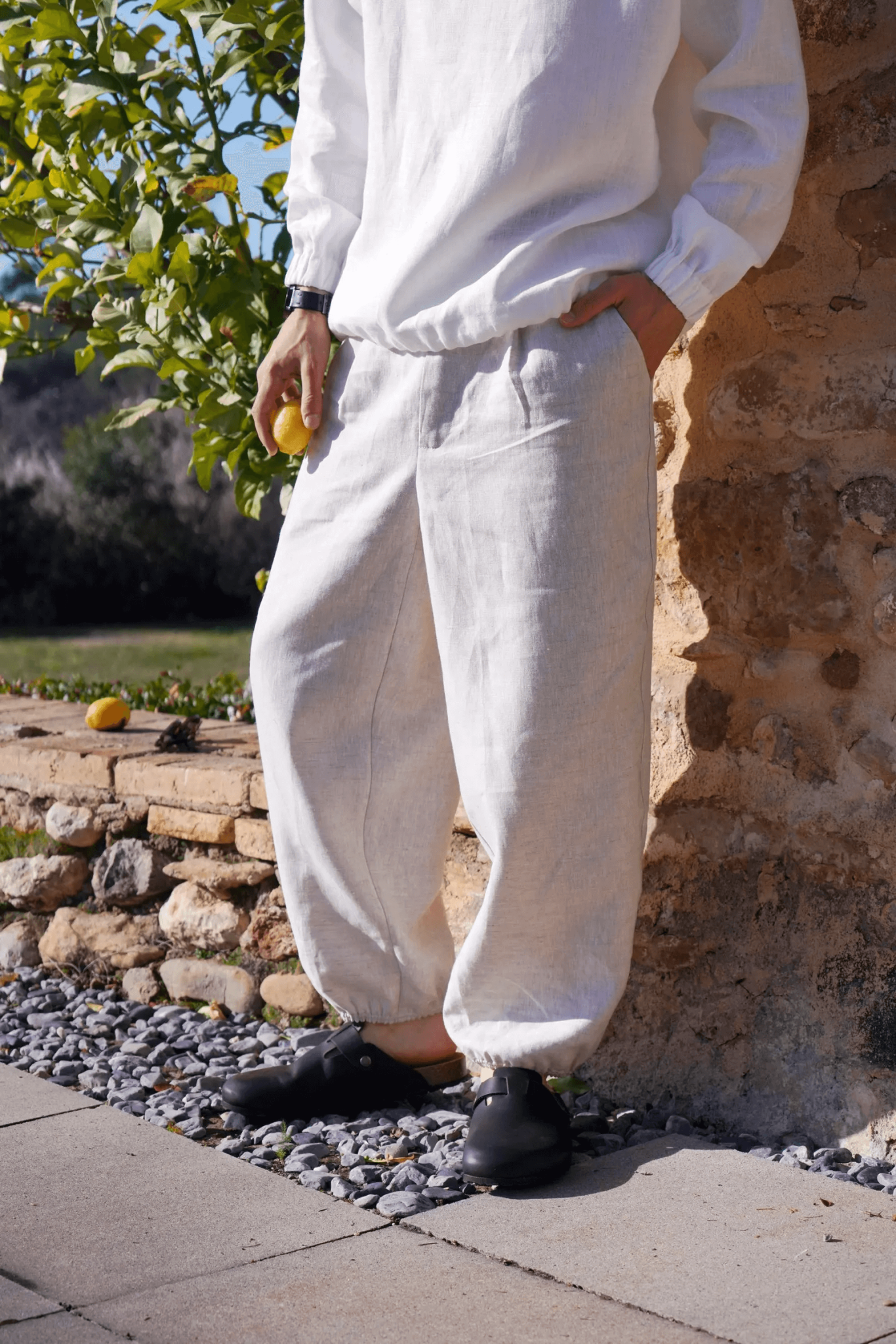 Men’s Pleated Linen Pants with Elastic Cuffs OLMO in Beige