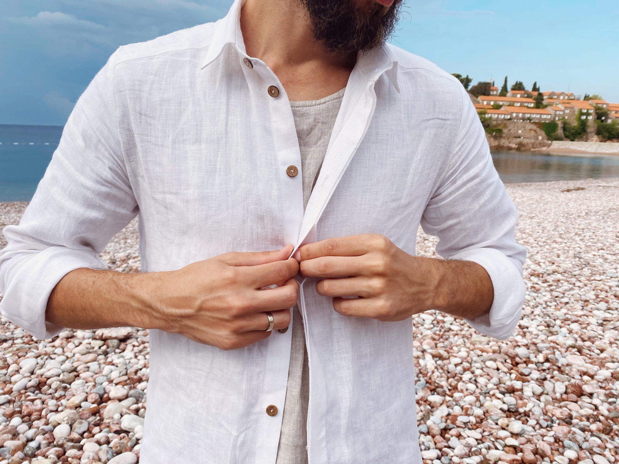 Men’s Classic Collar Linen Shirt GARNET in White