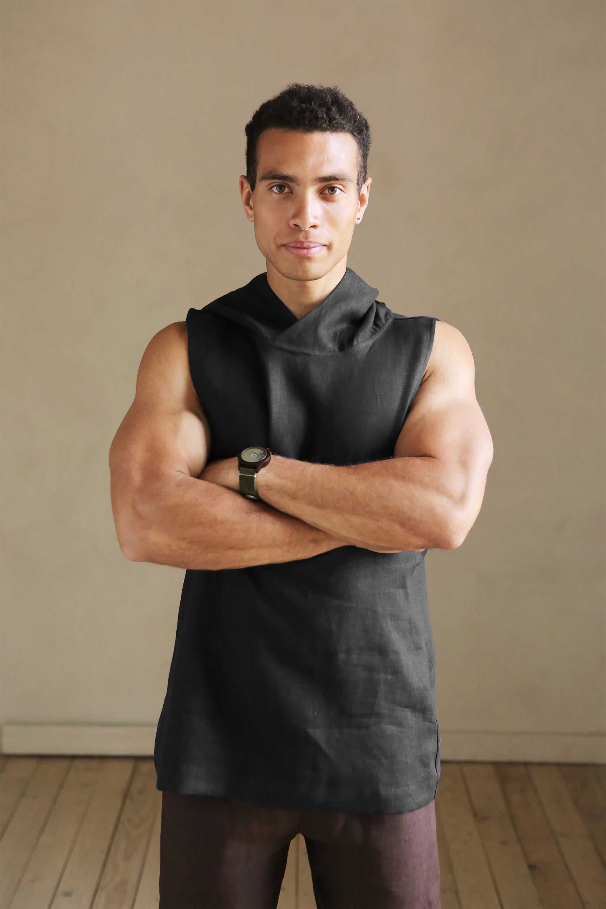 Men’s Sleeveless T-Shirt BAMBOO with hood in Black