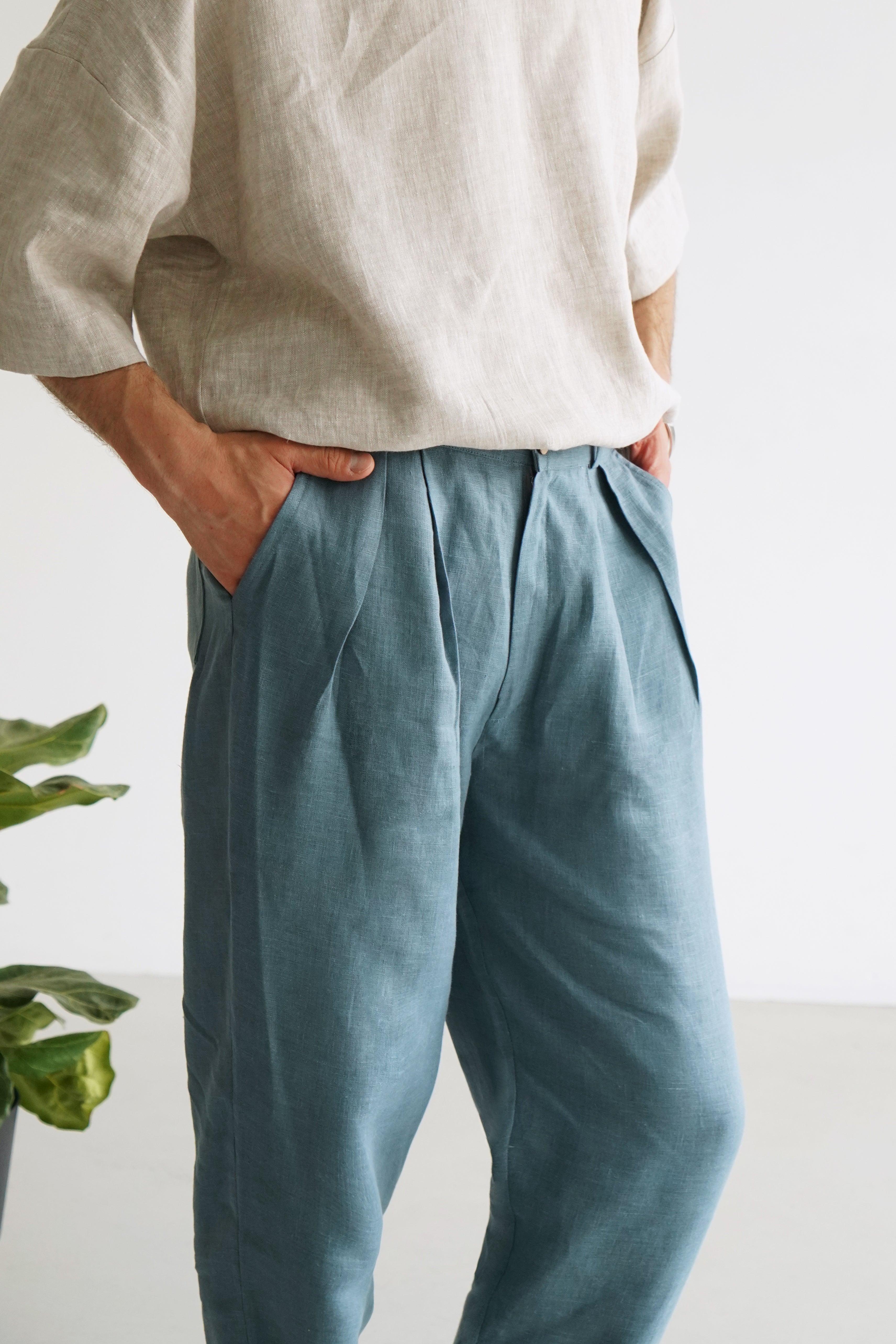Loose Pleated Pants CEDAR in Blue grey