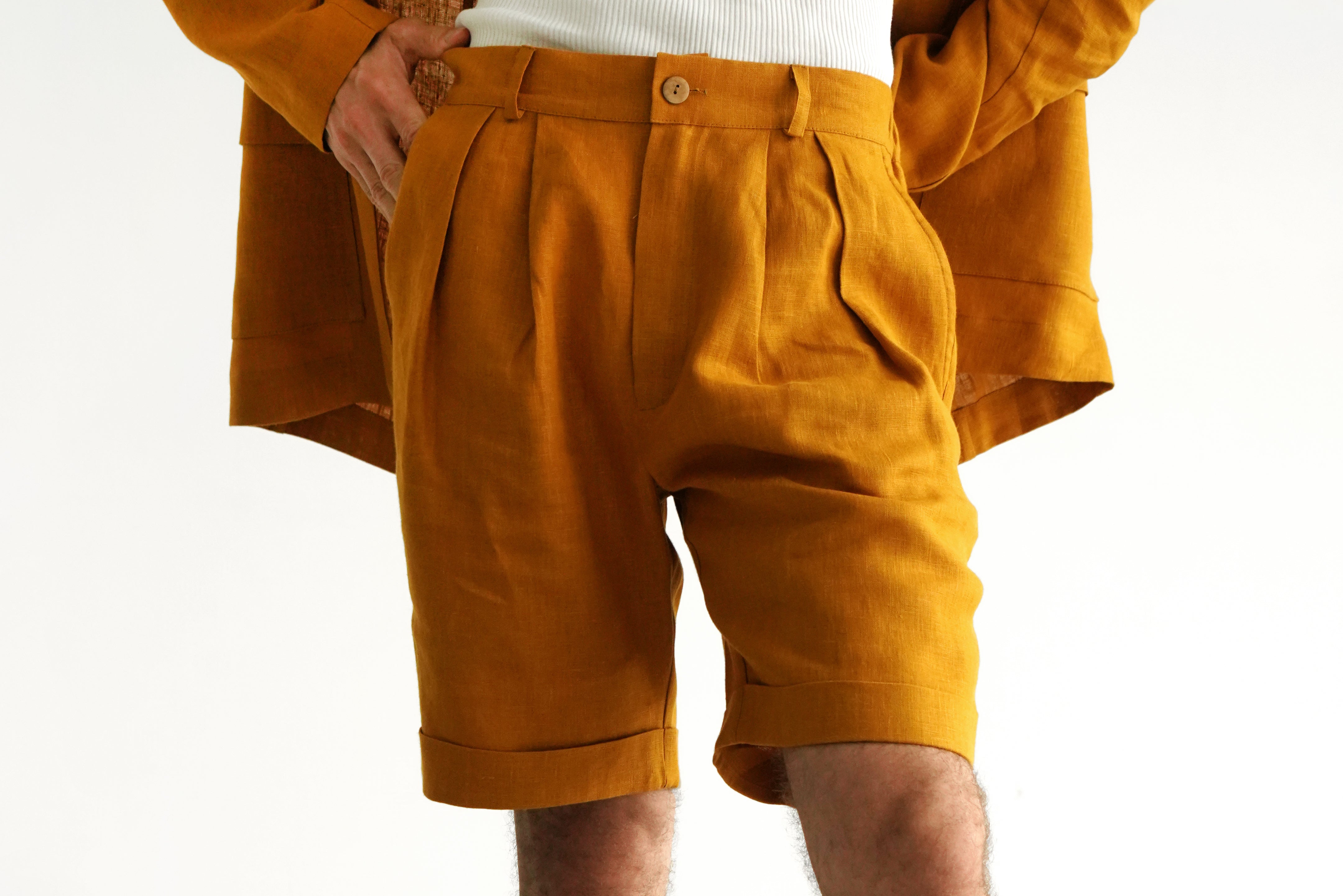 Men’s linen shorts with pleats CEDAR in Saffron