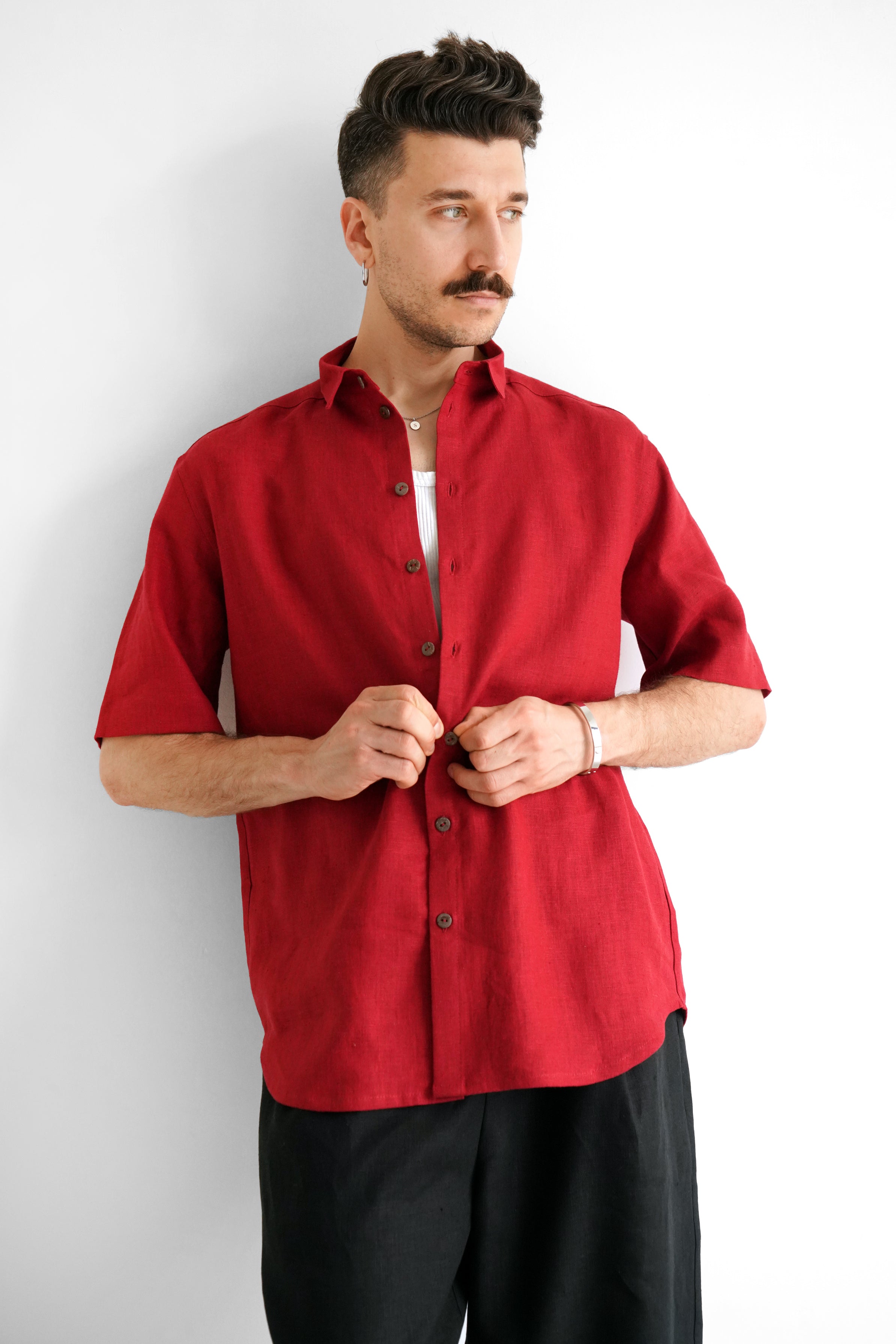 Men’s short sleeve linen shirt GARNET in Red