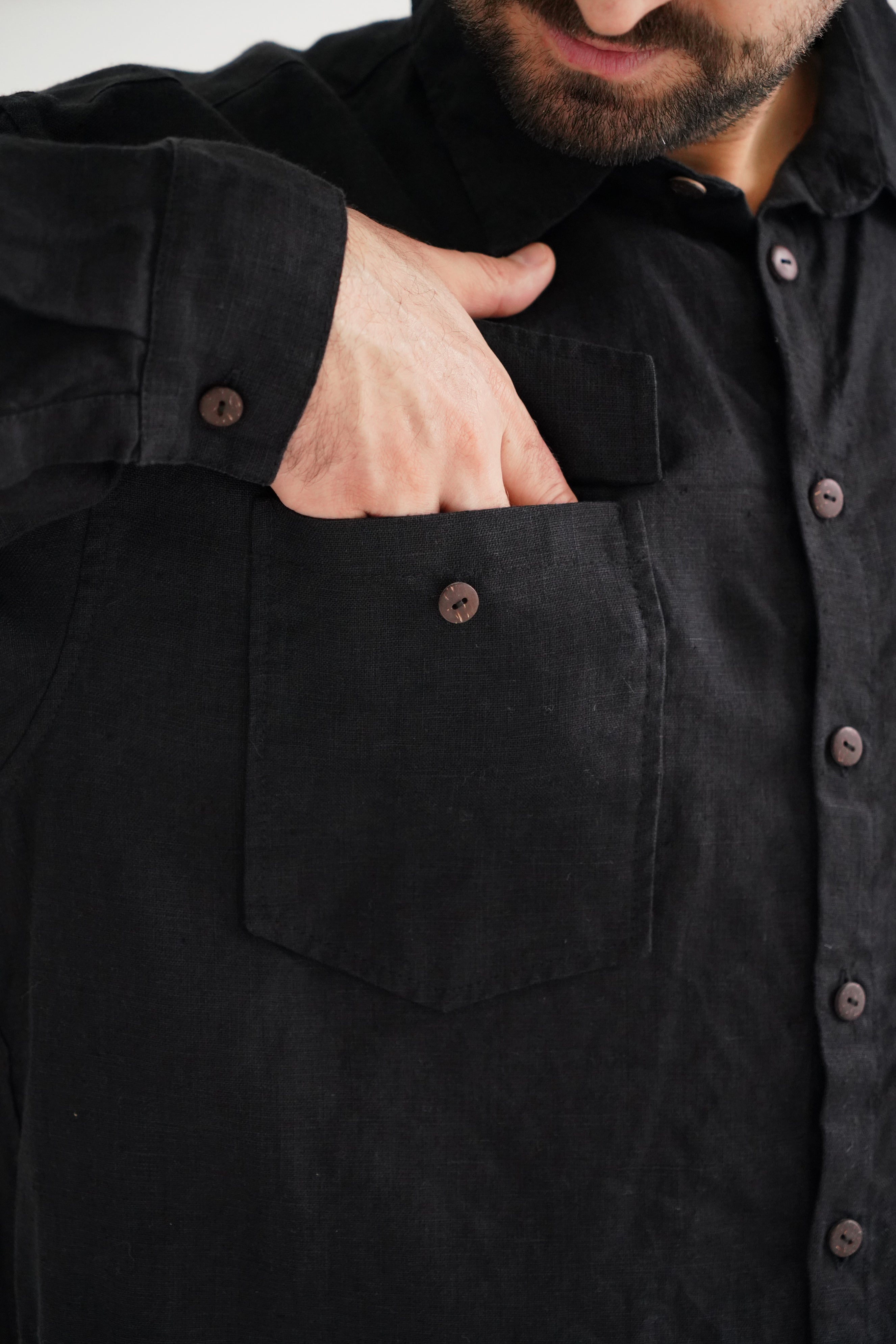 Mens relaxed linen shirt SANDWOOD in Black
