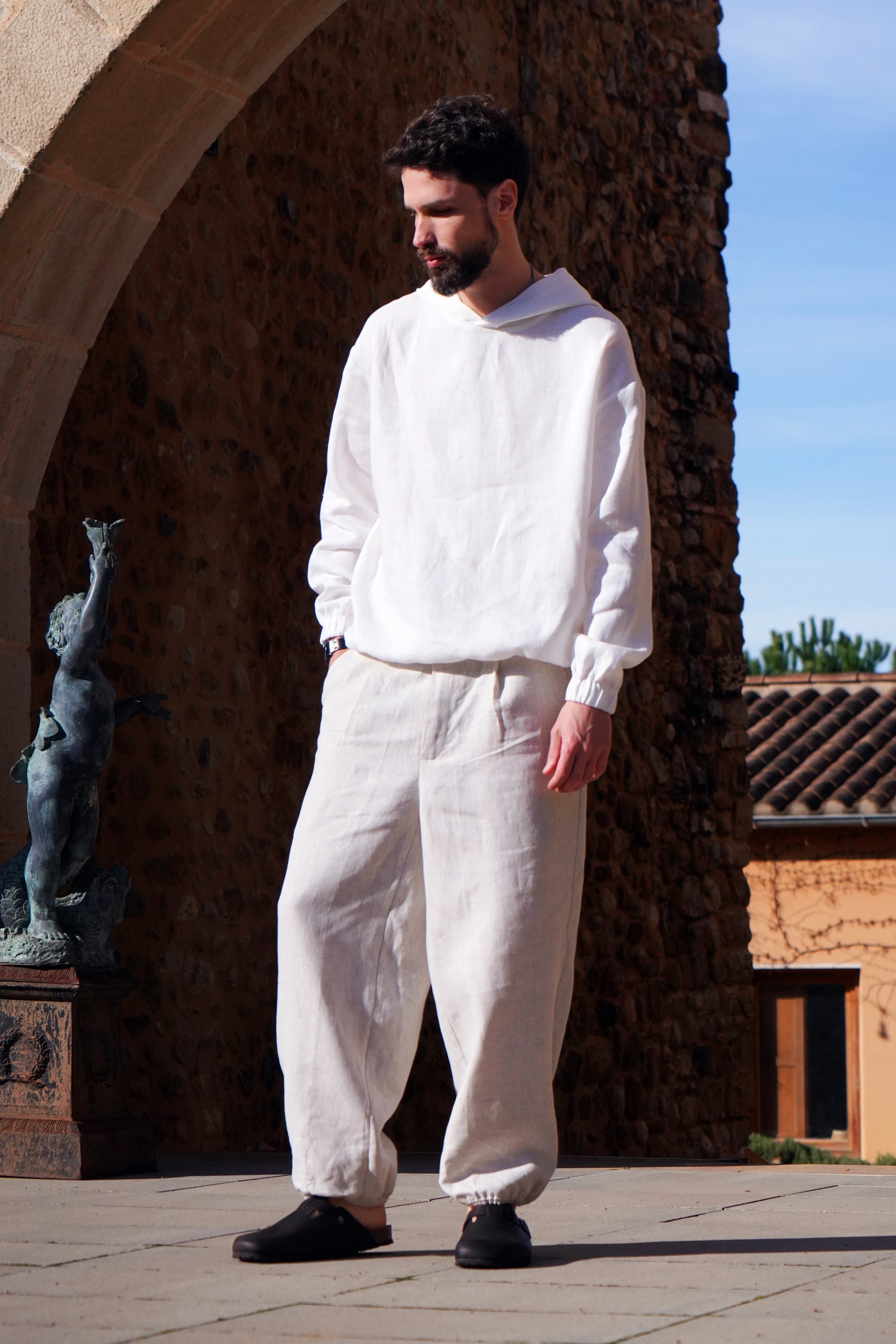 Men’s Pleated Linen Pants with Elastic Cuffs OLMO in Beige