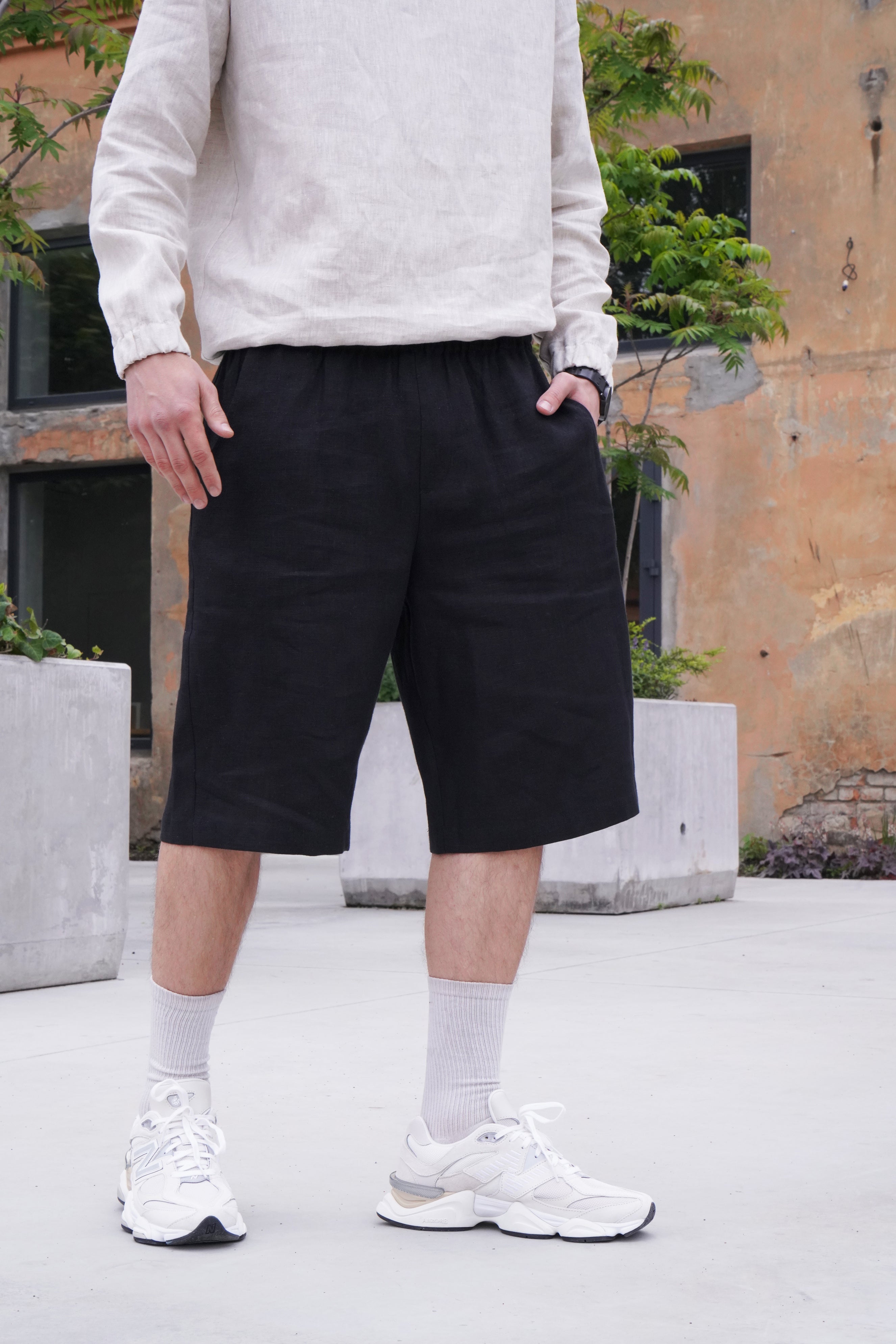 Mens Loose-fit Linen Shorts ARUM in Black