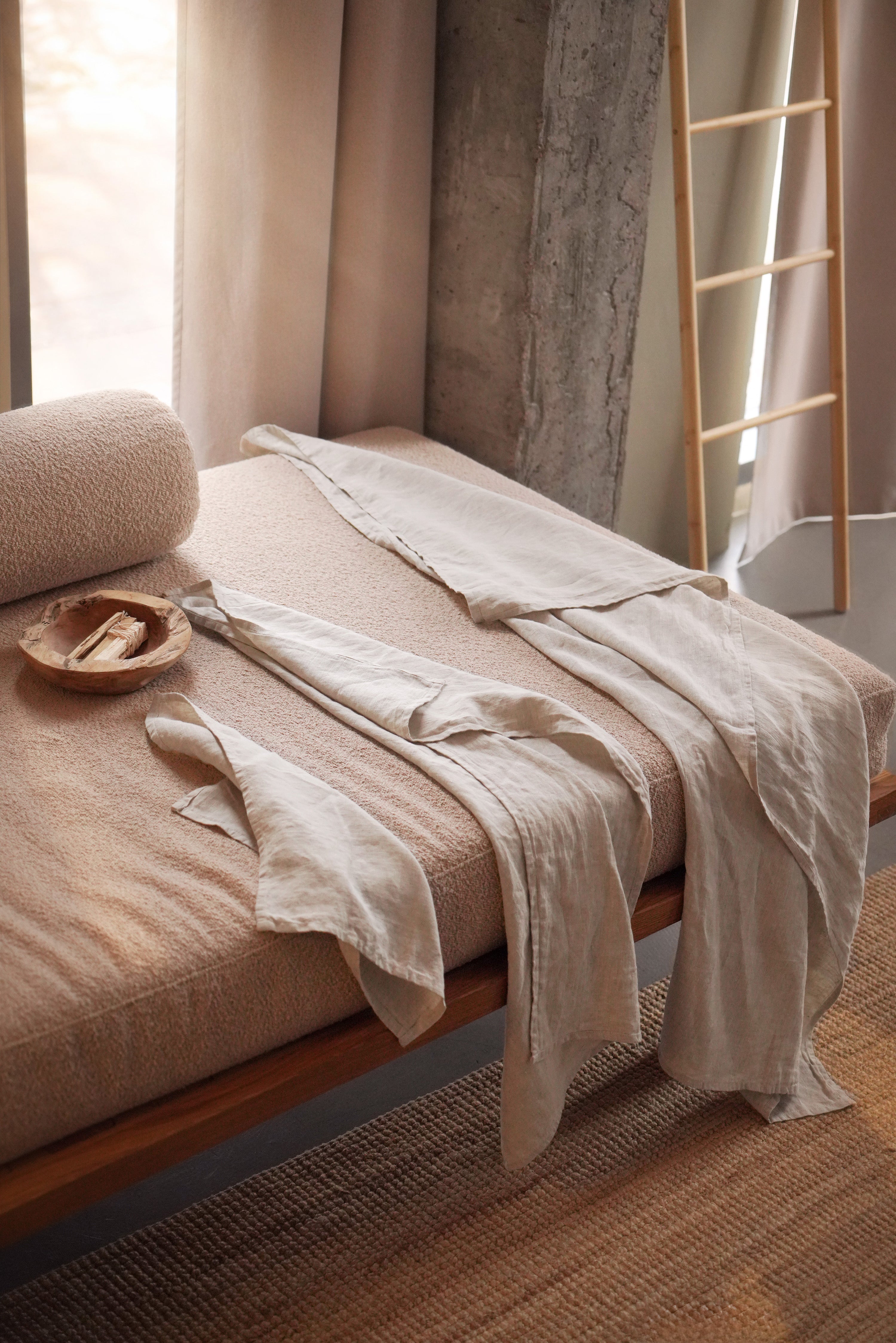 Linen Bath Towel Set of 3 in Beige: Travel Set