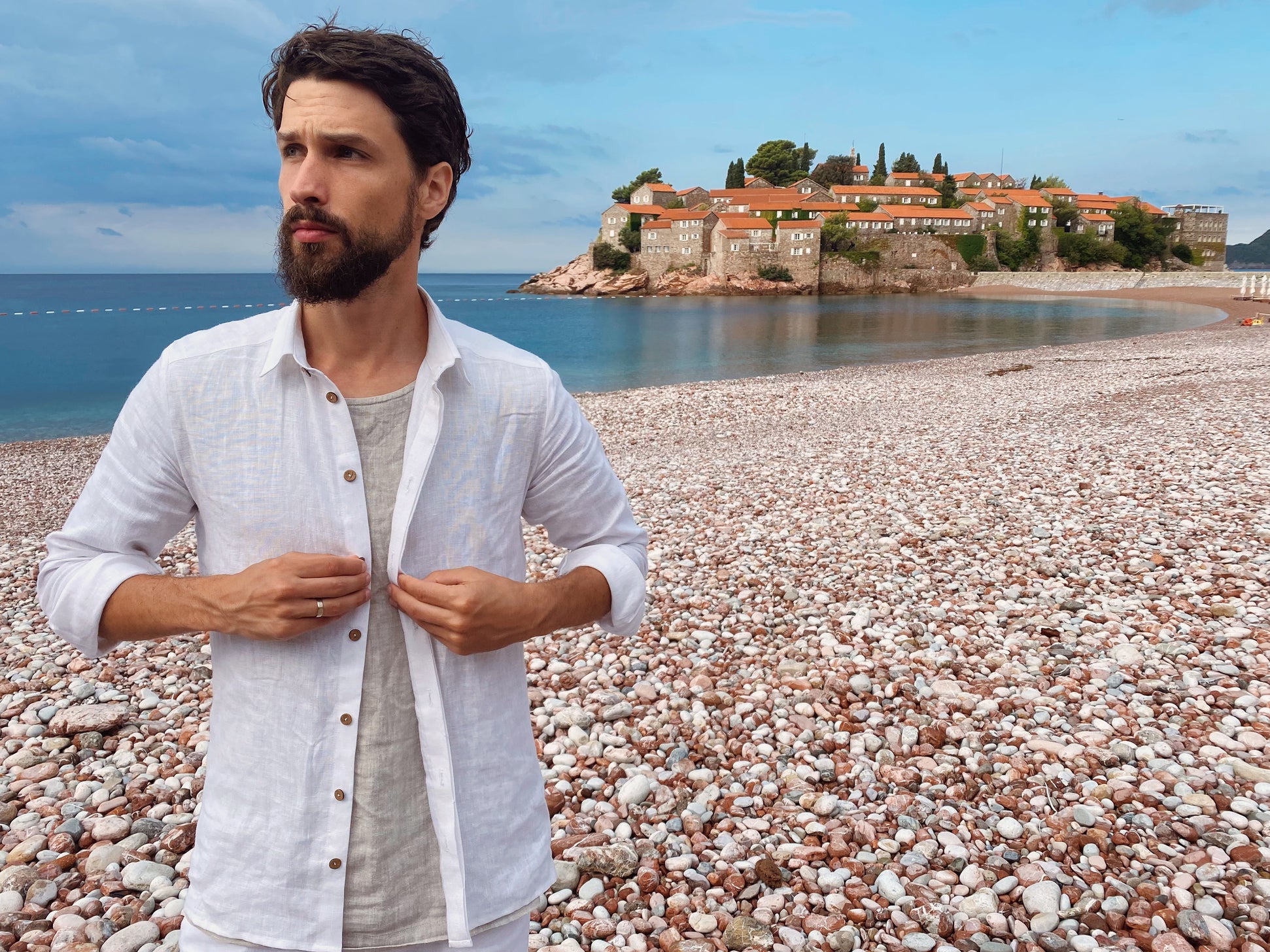Men’s Classic Collar Linen Shirt GARNET in White