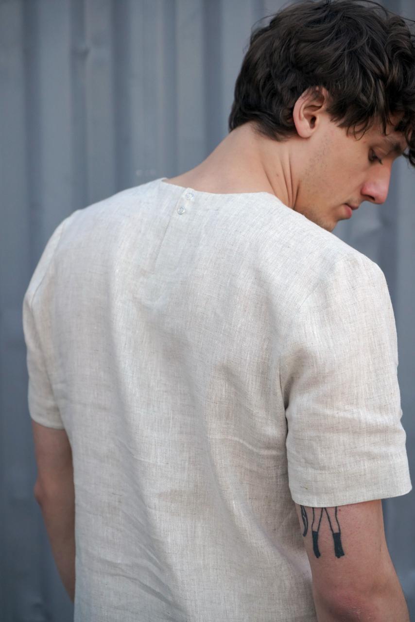 Mens linen t-shirt, Narrow neck IVY in Beige