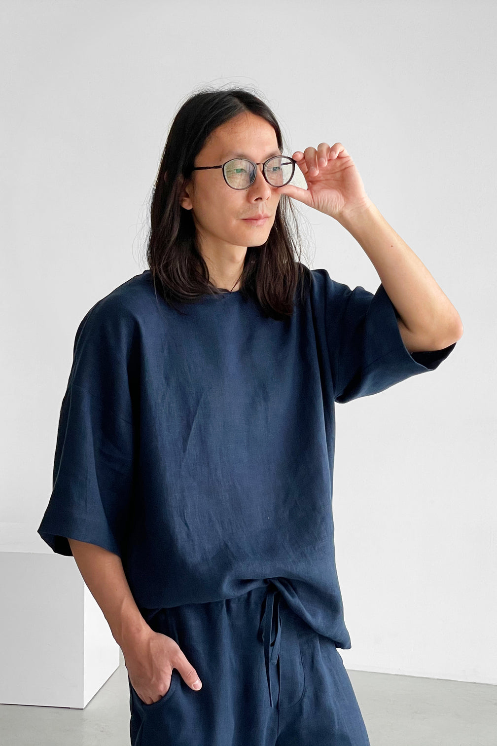 Men’s Oversized Linen T-Shirt LOTUS in Dark blue