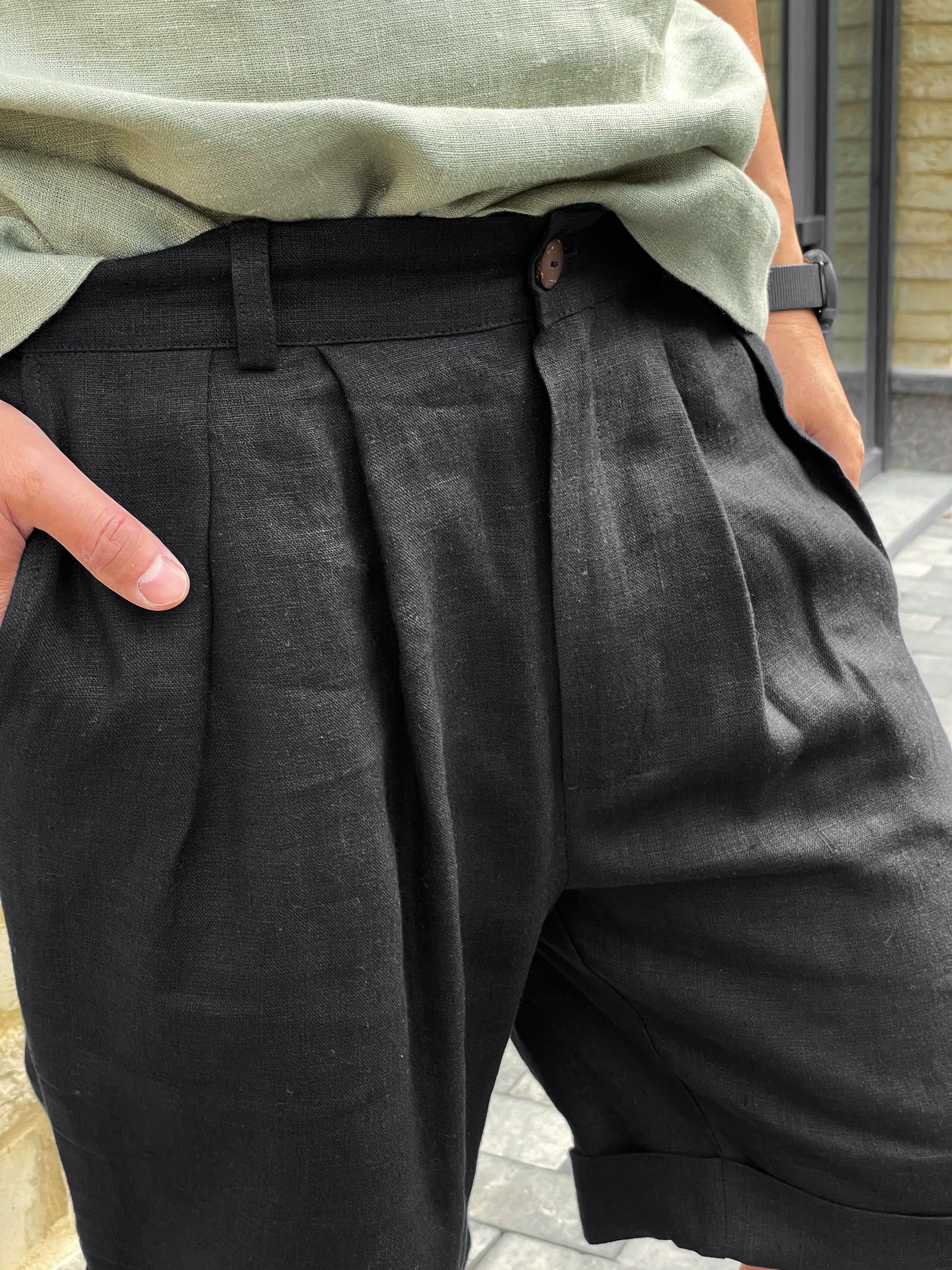 Men’s linen shorts with pleats CEDAR in Black