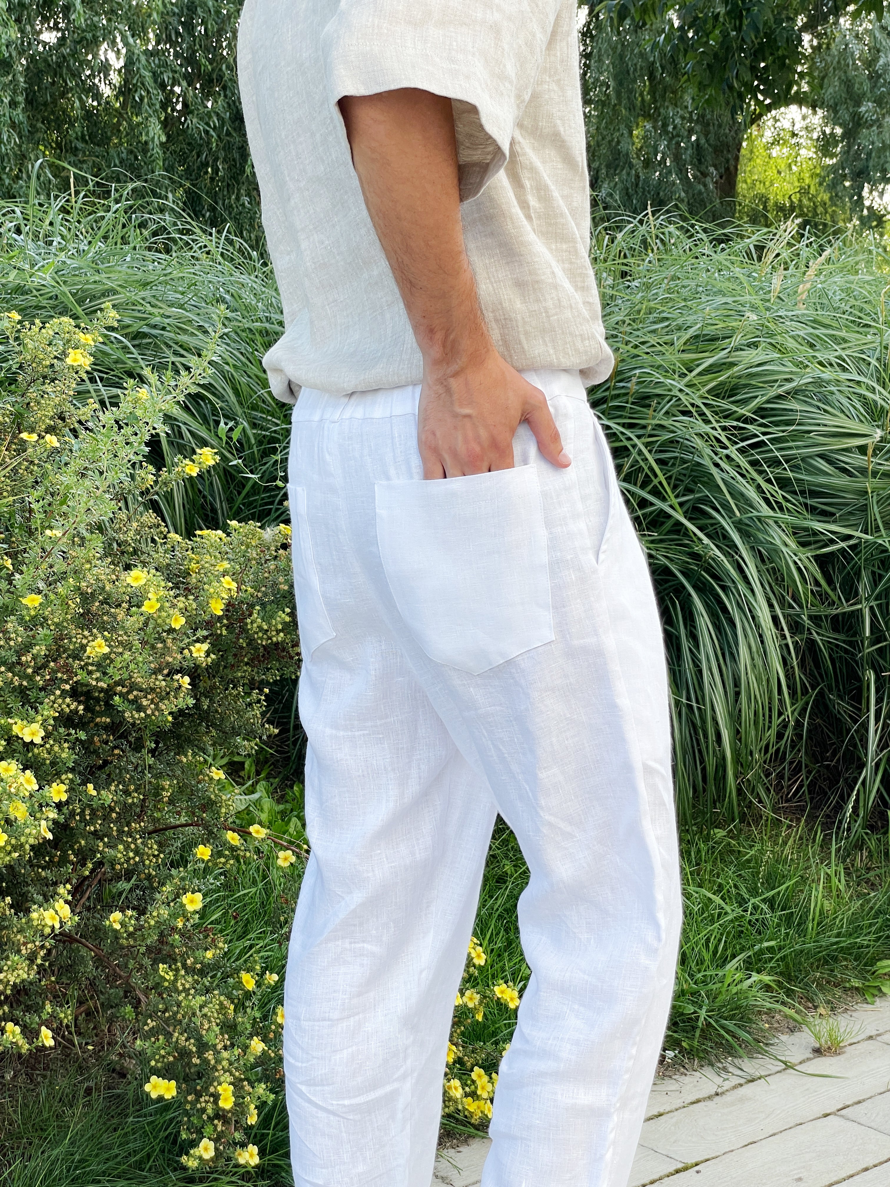 Men's joggers with pleats CEDAR in White