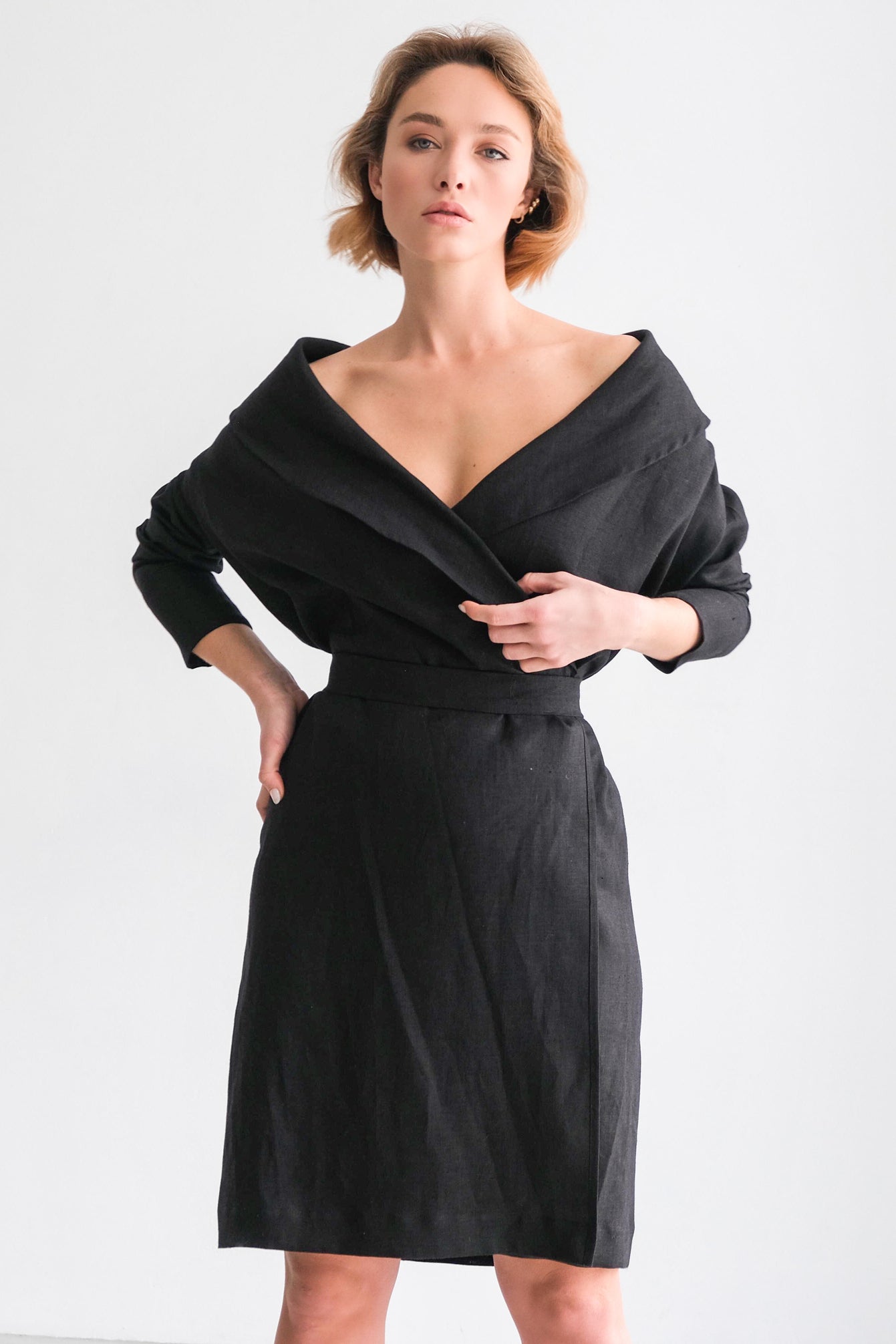 Women’s Linen Bathrobe Calla in Black