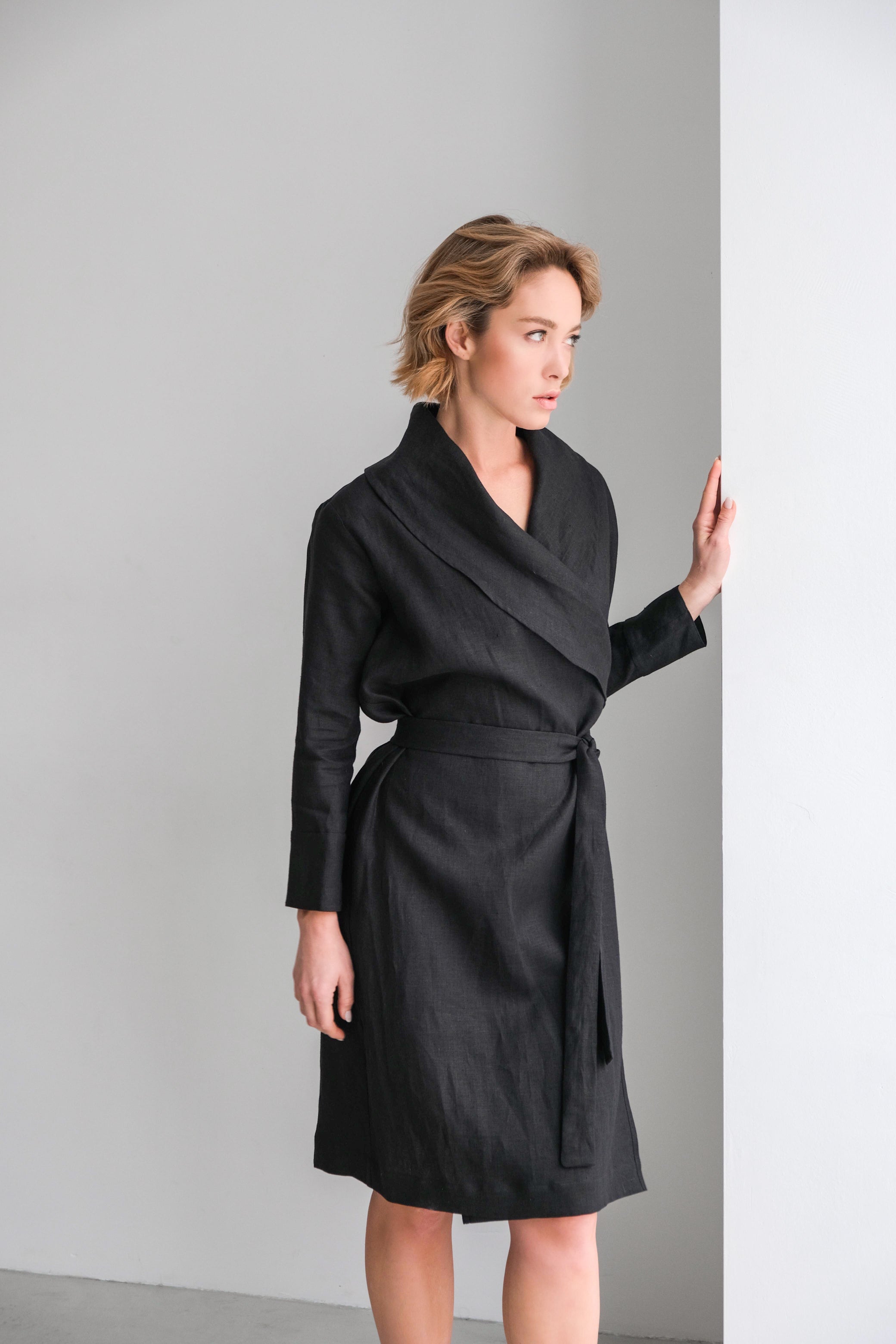 Women’s Linen Bathrobe Calla in Black