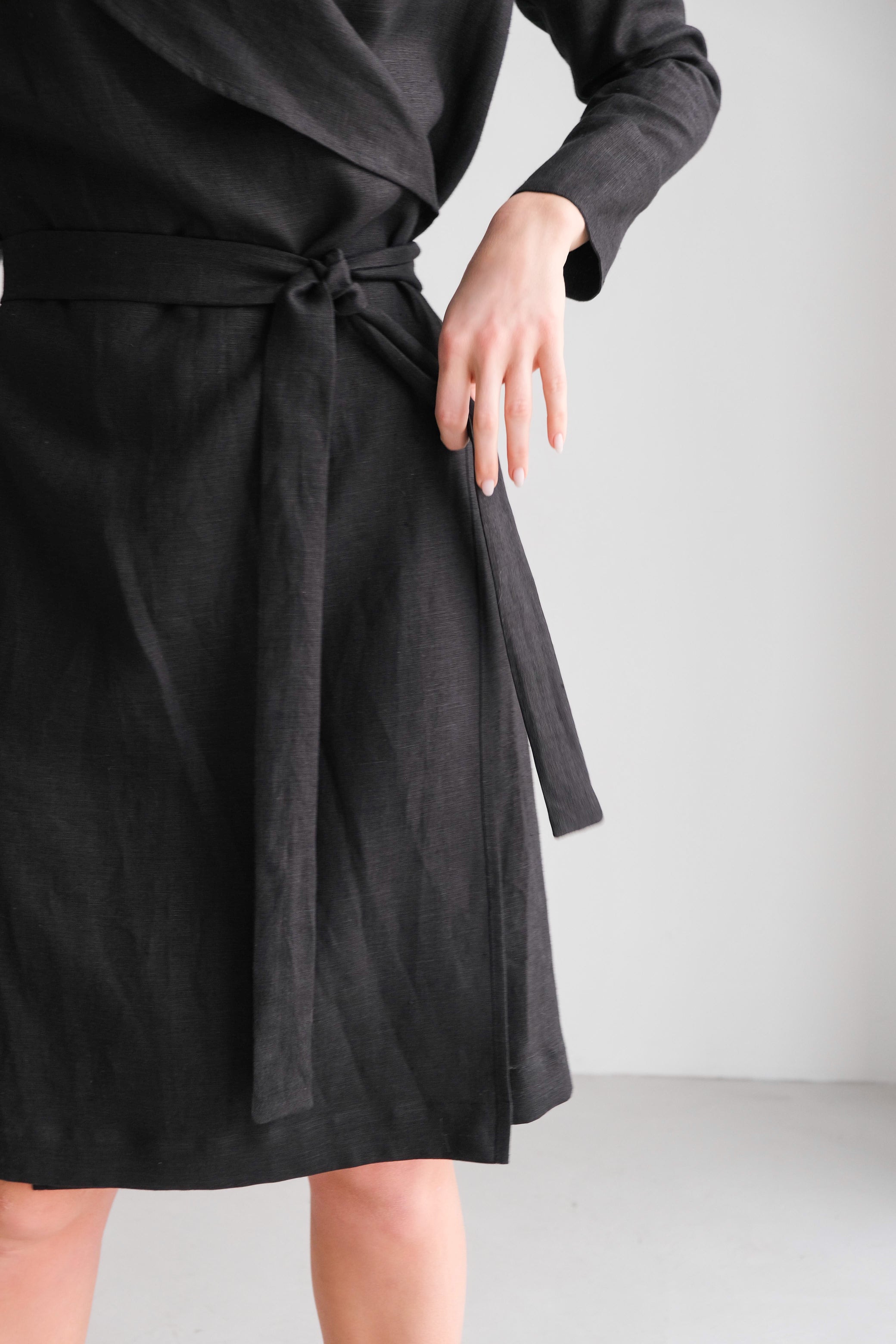 Women’s Linen Bathrobe Calla in Black