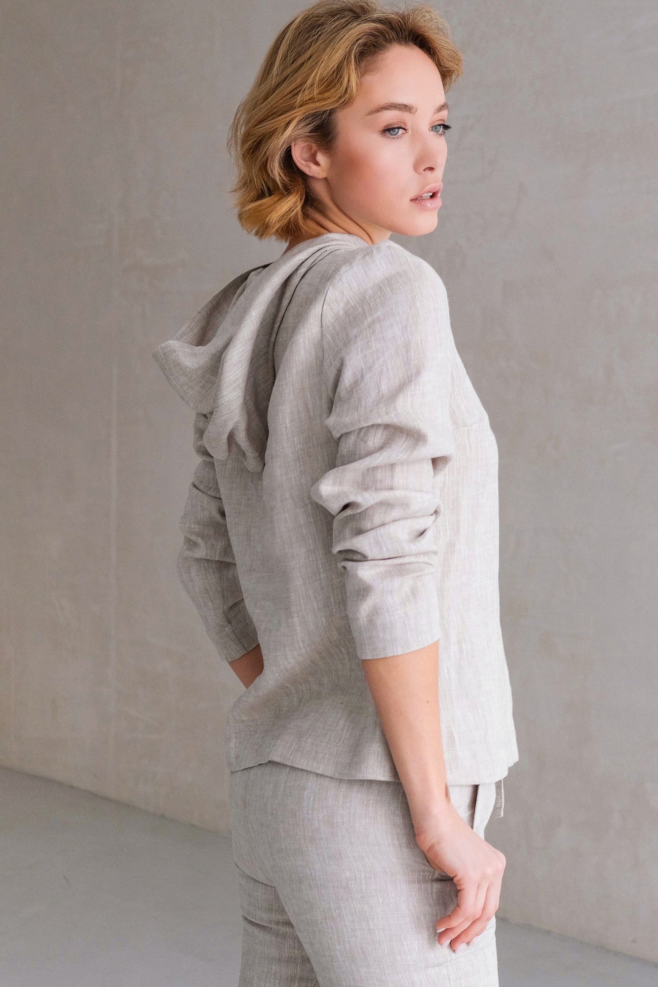 Women’s Linen Hoodie ALTHEA in Beige