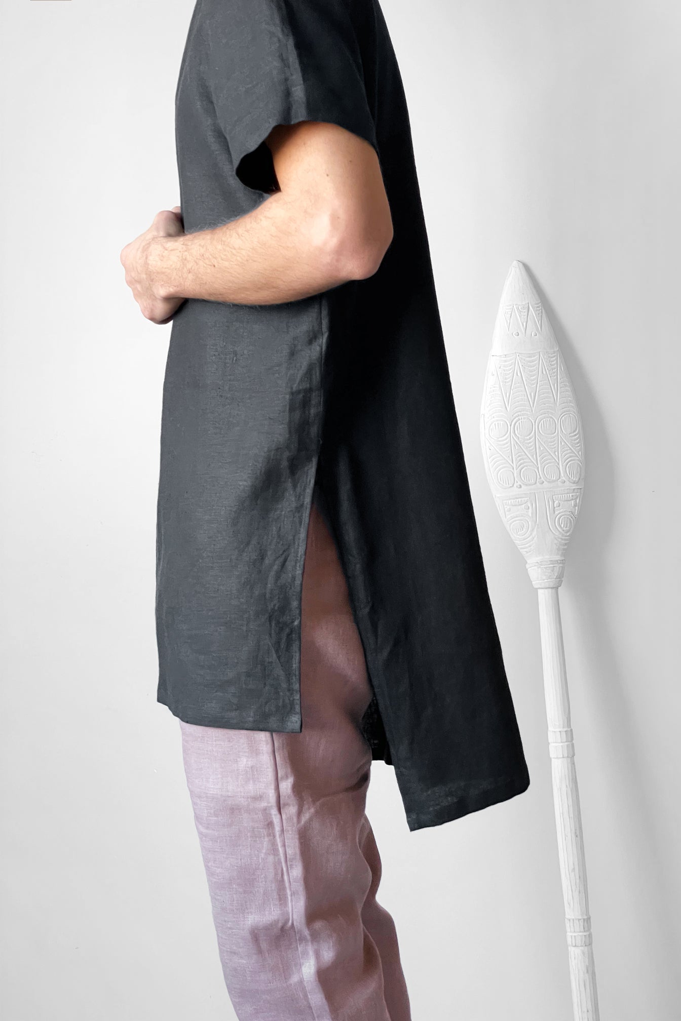 Men’s Long Linen T-Shirt LINDEN in Black