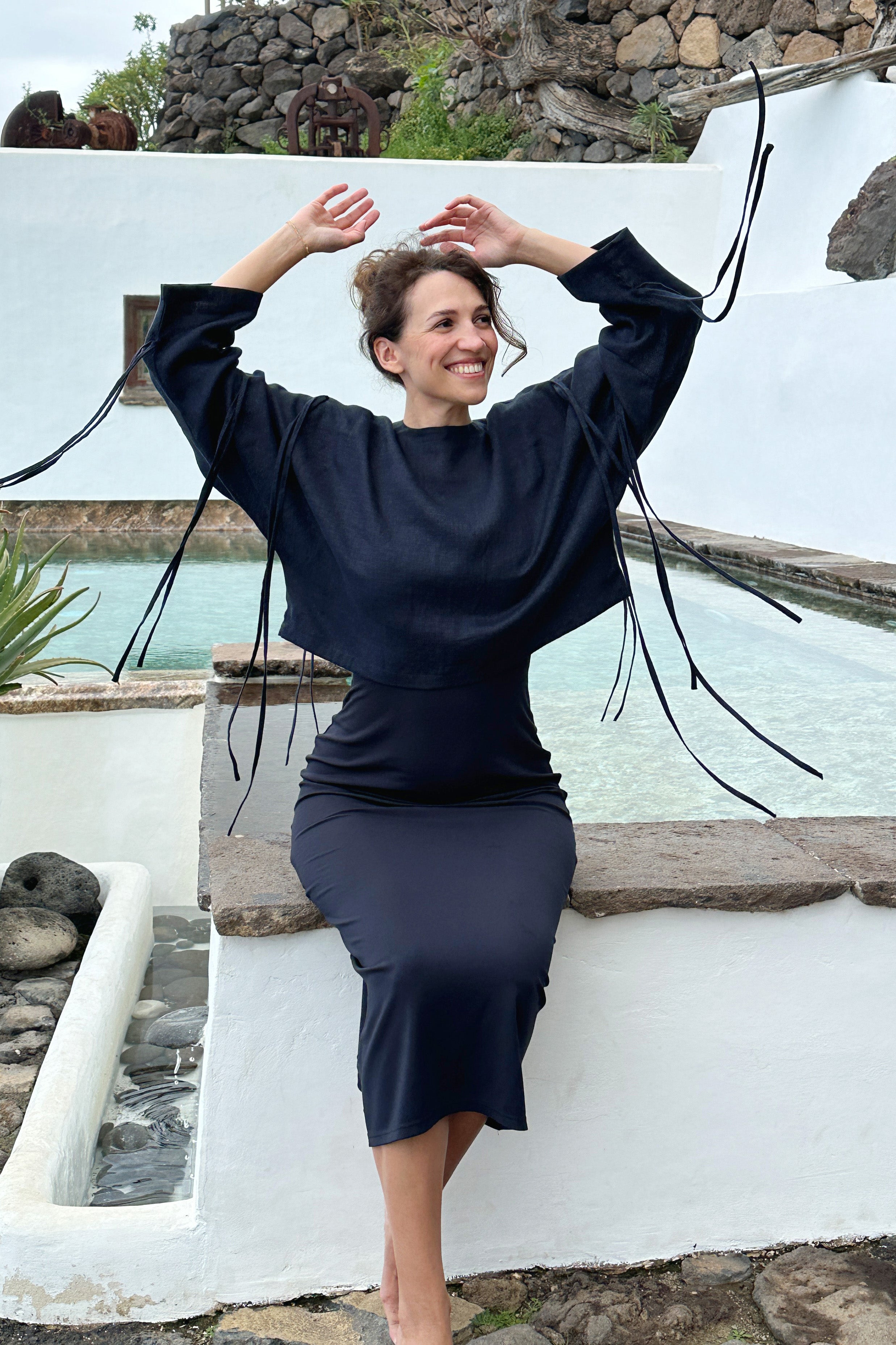 Womens Linen Crop Blouse OLEA in Dark blue