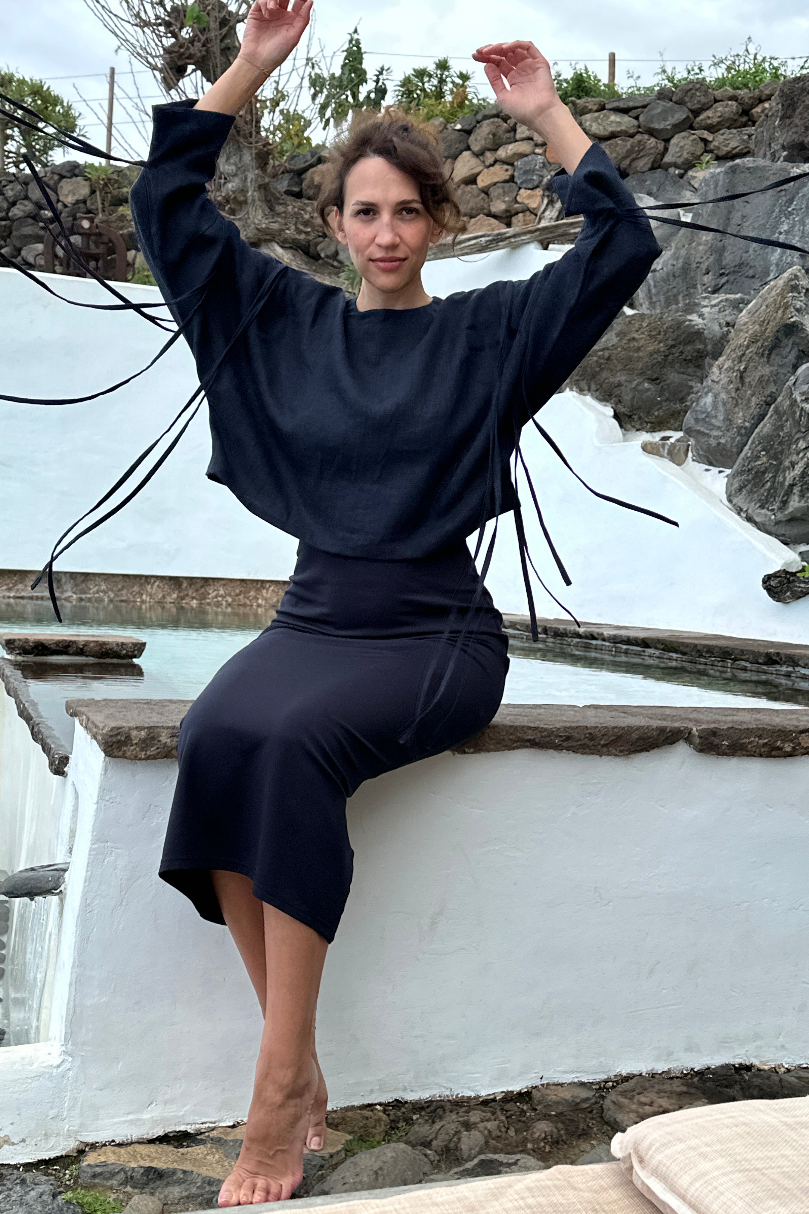 Womens Linen Crop Blouse OLEA in Dark blue