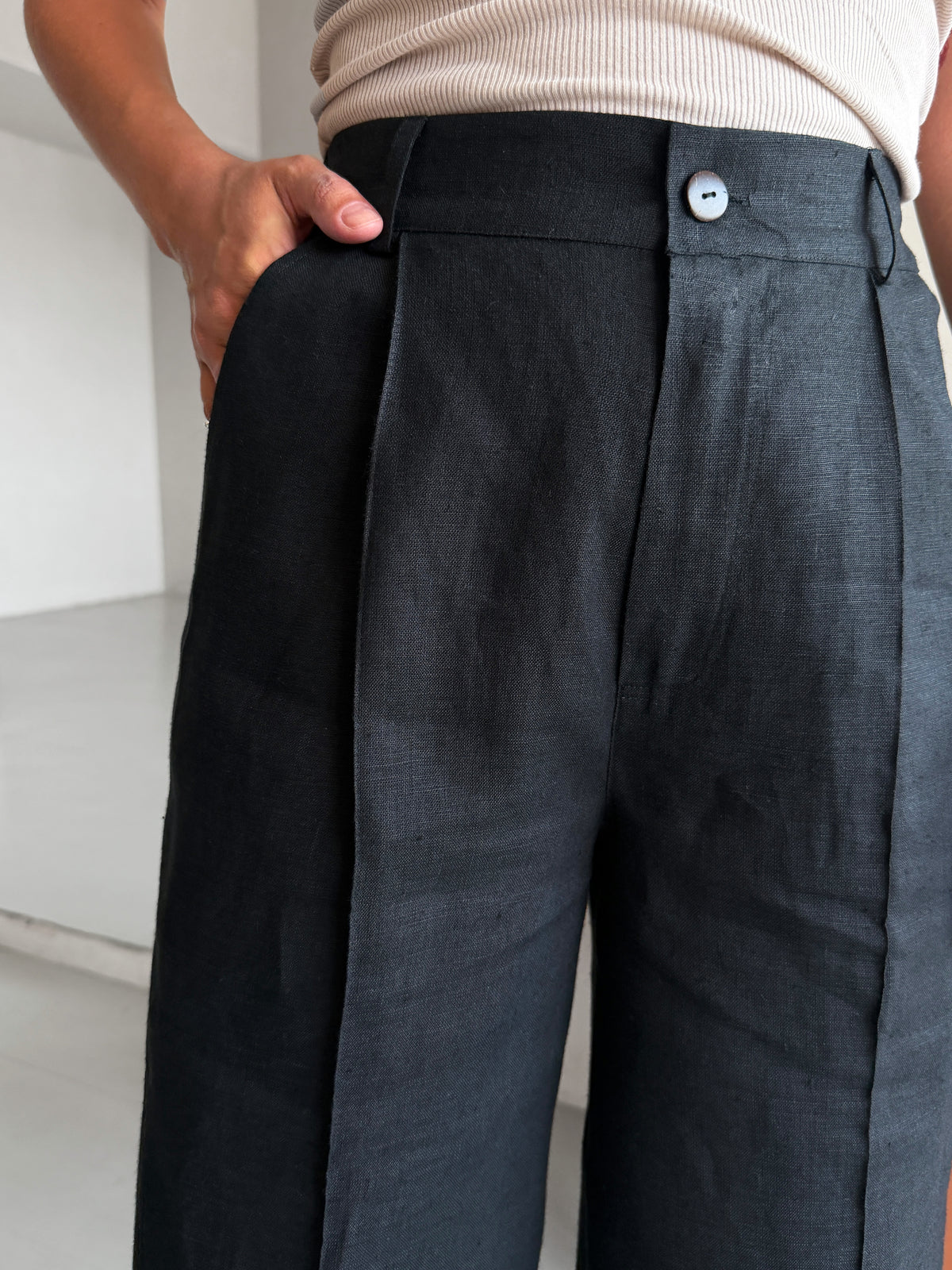 Womens Linen High Waist Shorts ARALIA in Black