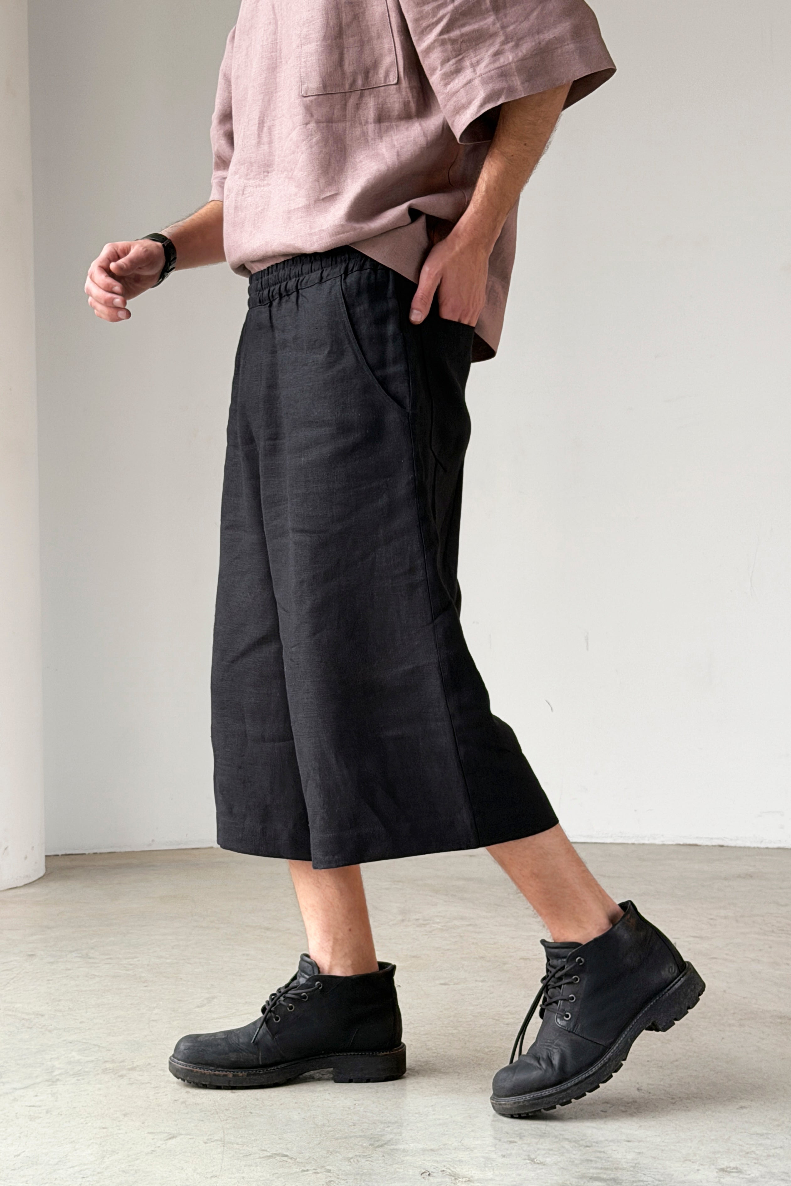 Men’s Linen Cropped Pants YARROW in Black