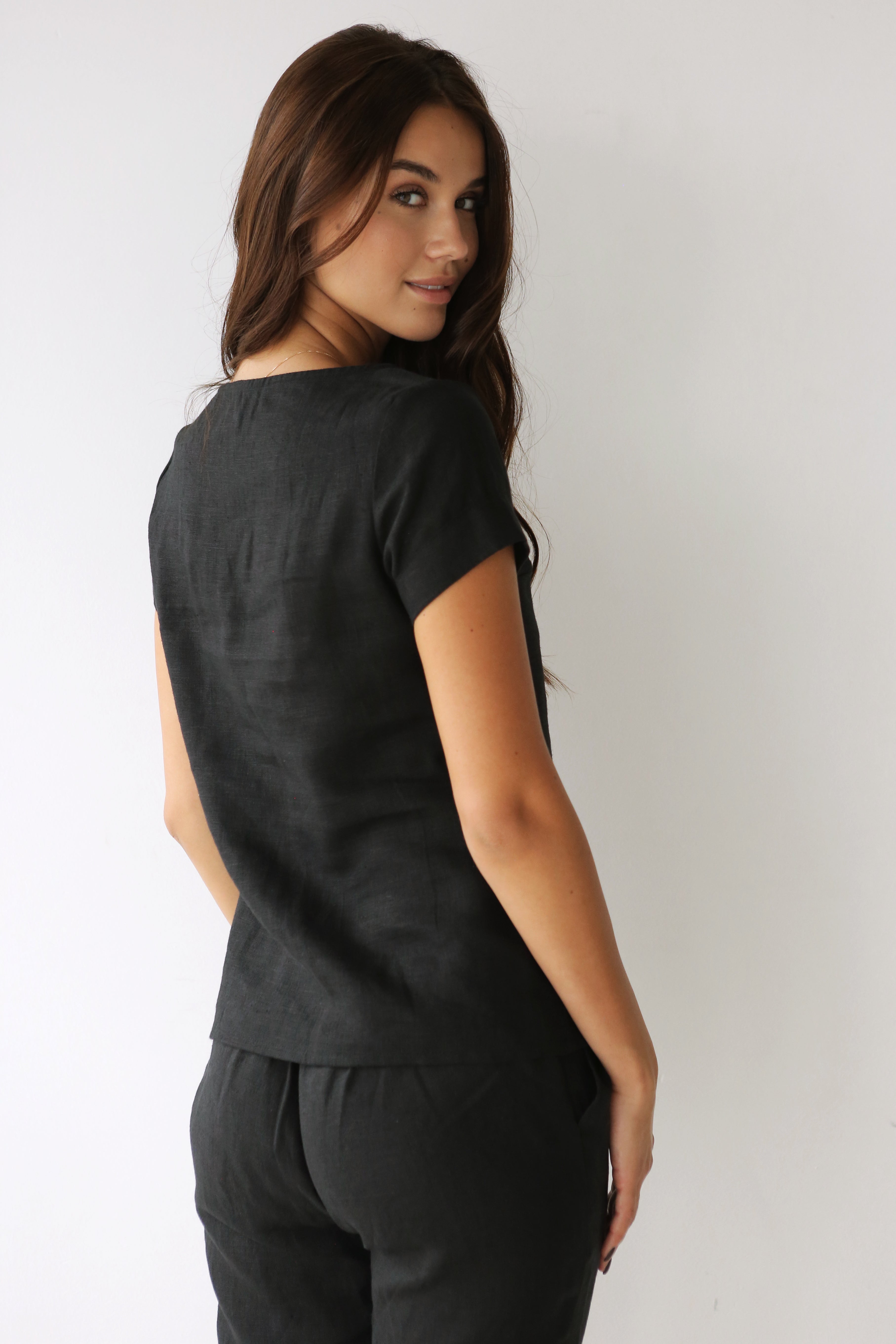 Fitted Linen T-Shirt Black