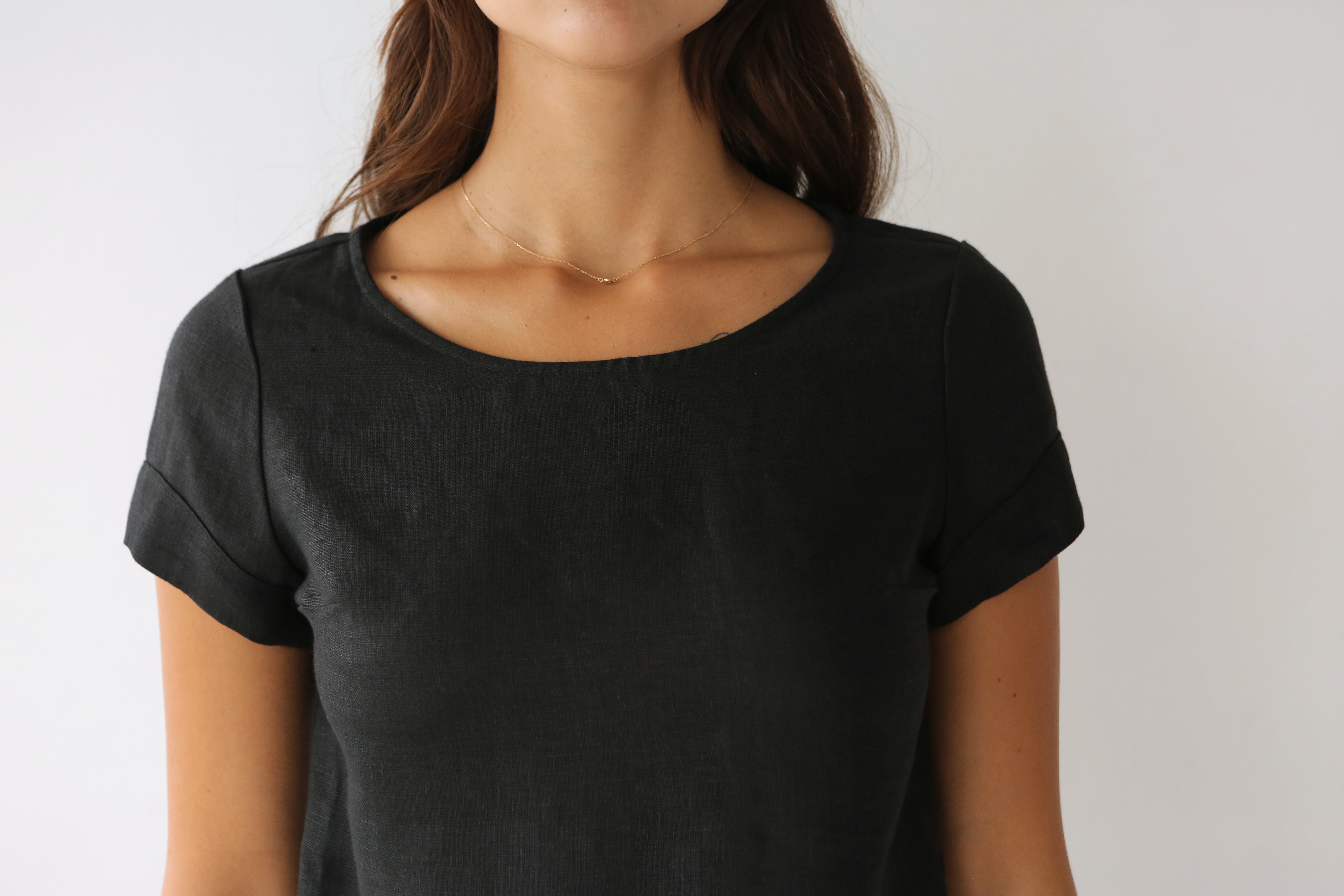 Fitted Linen T-Shirt Black