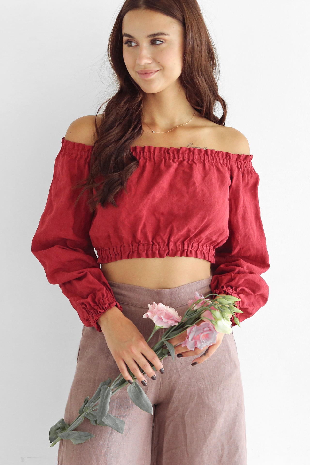 Off-The-Shoulder Crop Top ORCHIS in Red