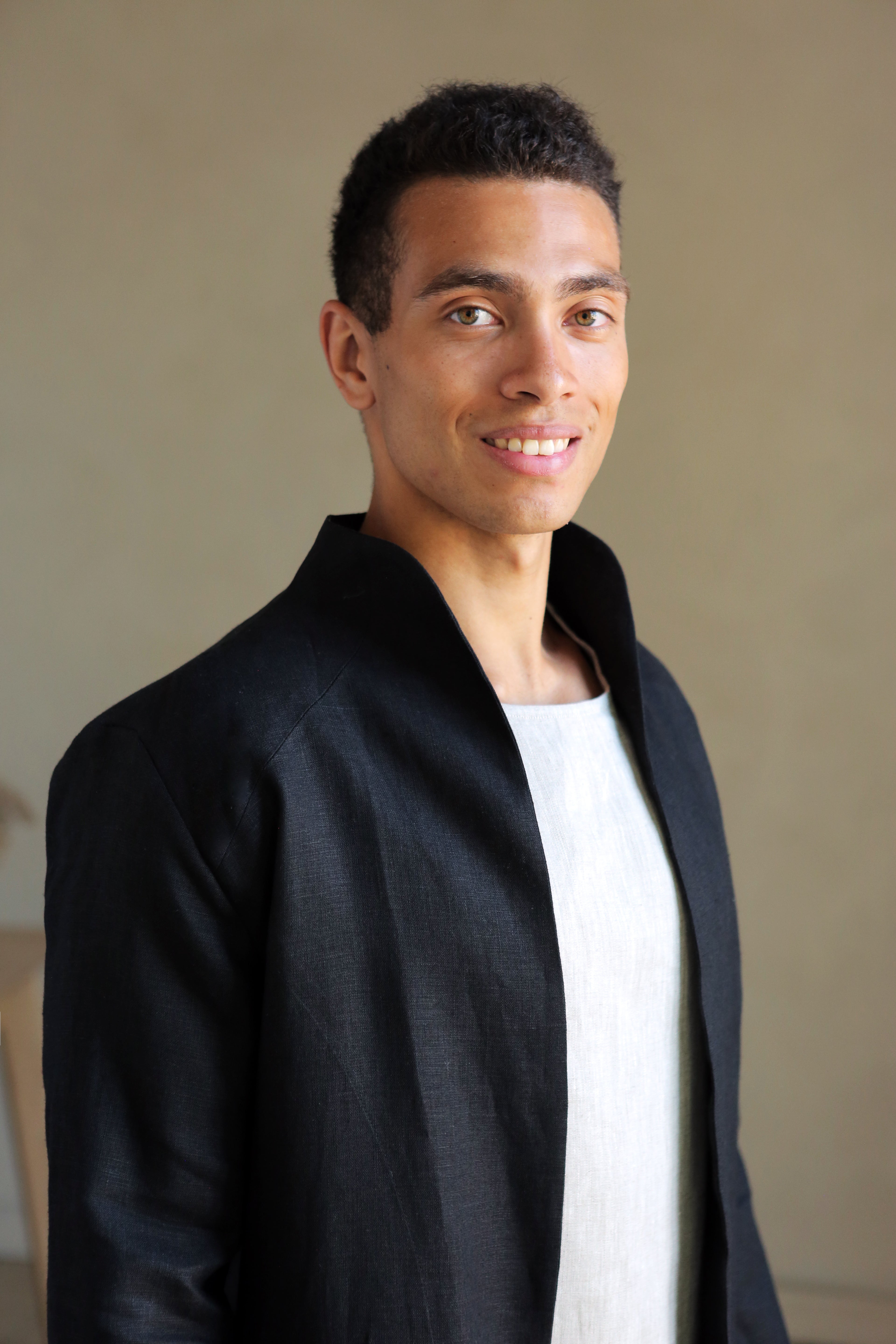 Men’s Linen Trench ALMOND in Black