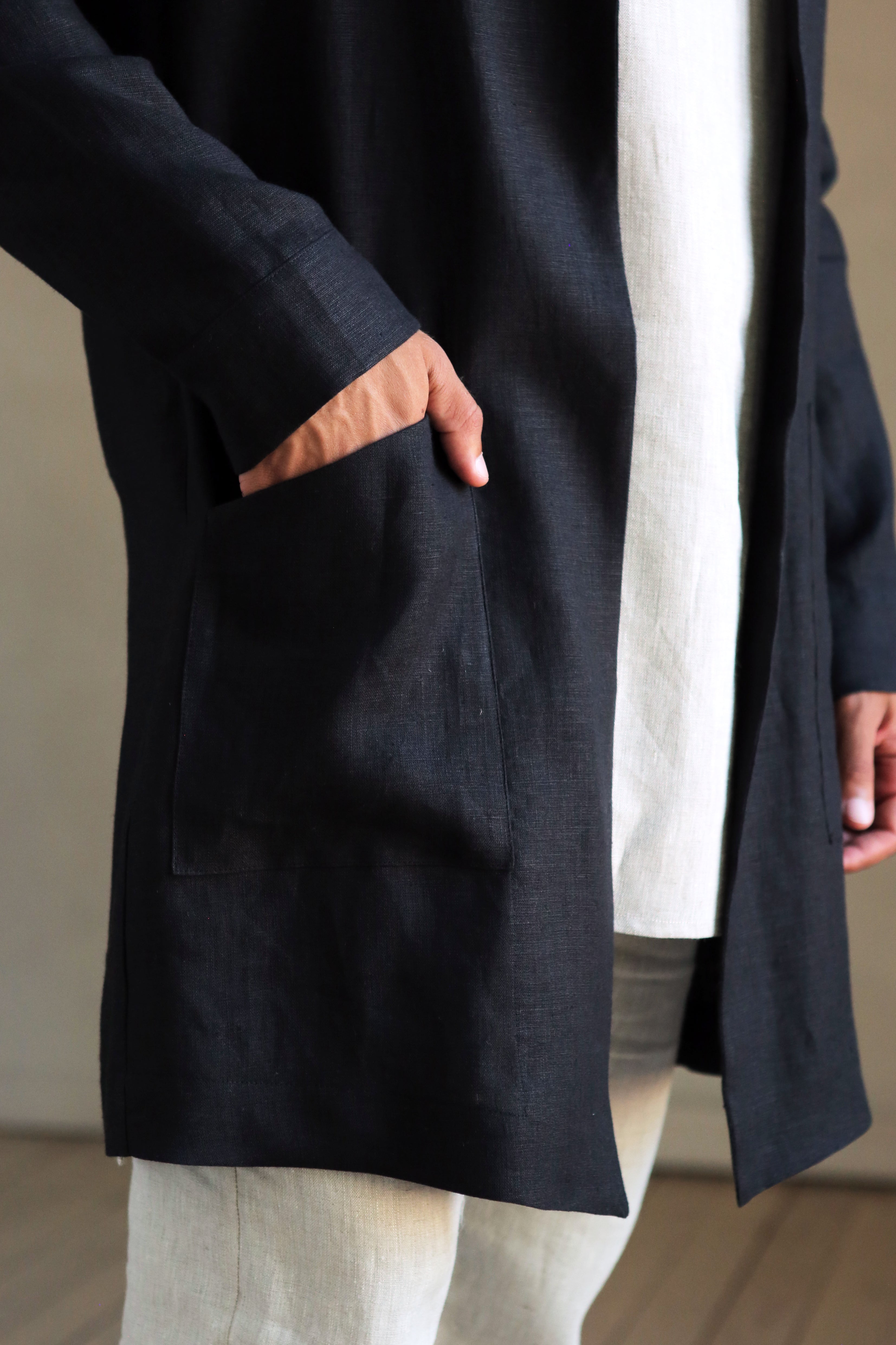 Men’s Linen Trench ALMOND in Black