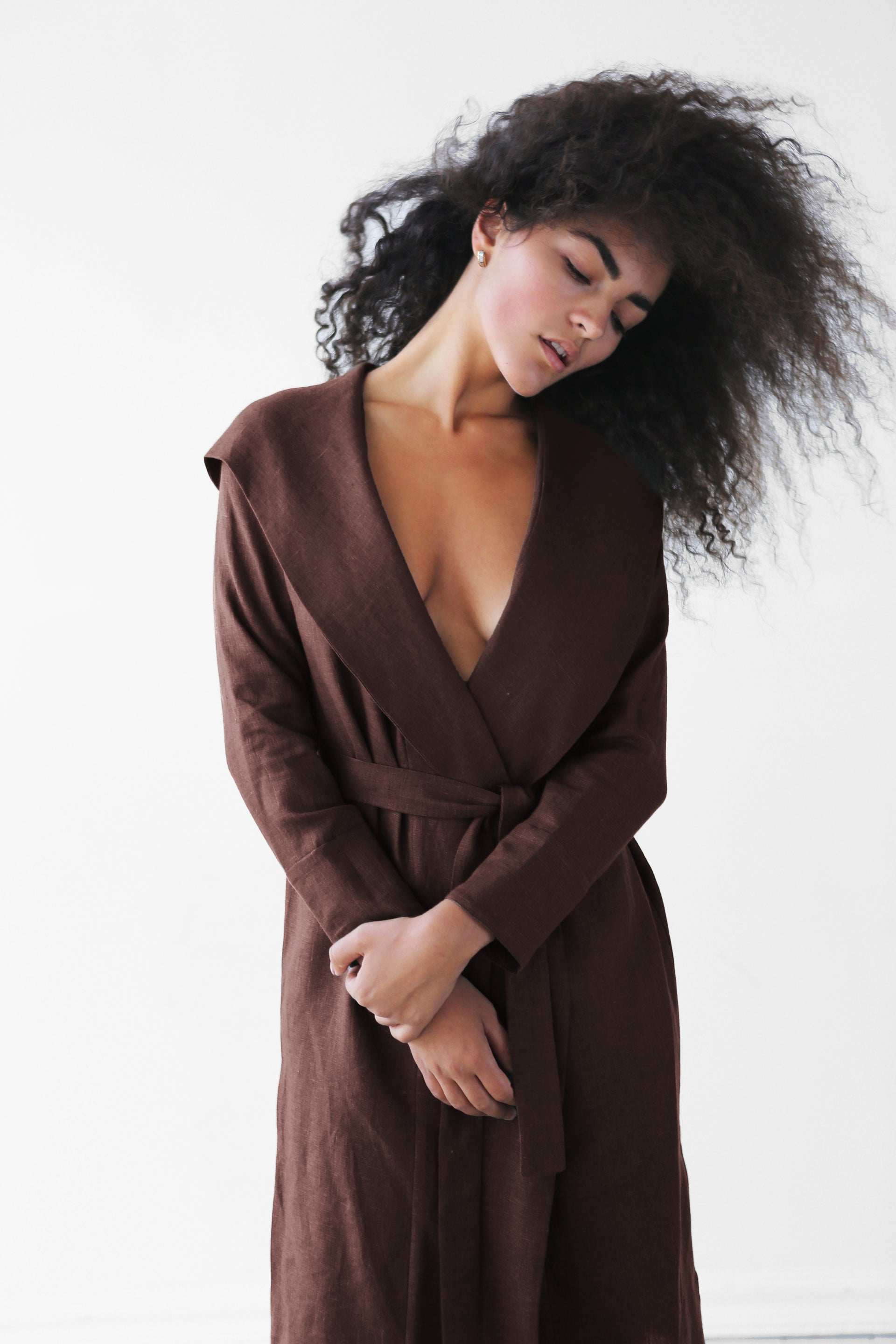 Linen Bathrobe CALLA with a hood in Brown
