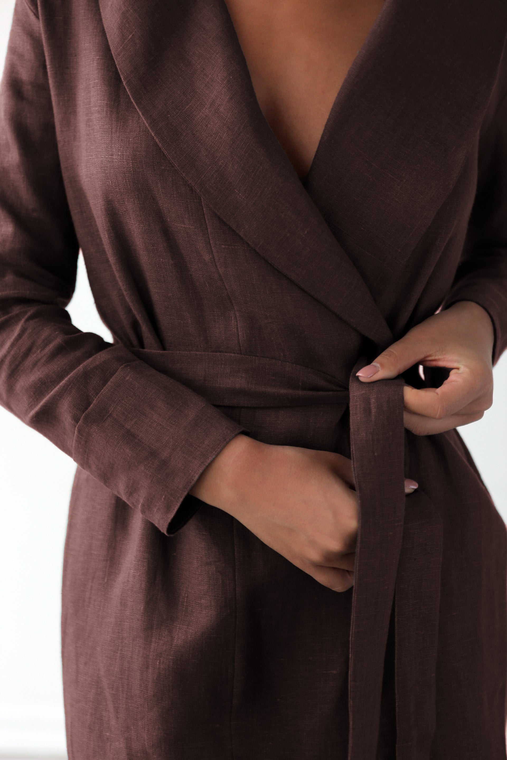 Linen Bathrobe CALLA with a hood in Brown