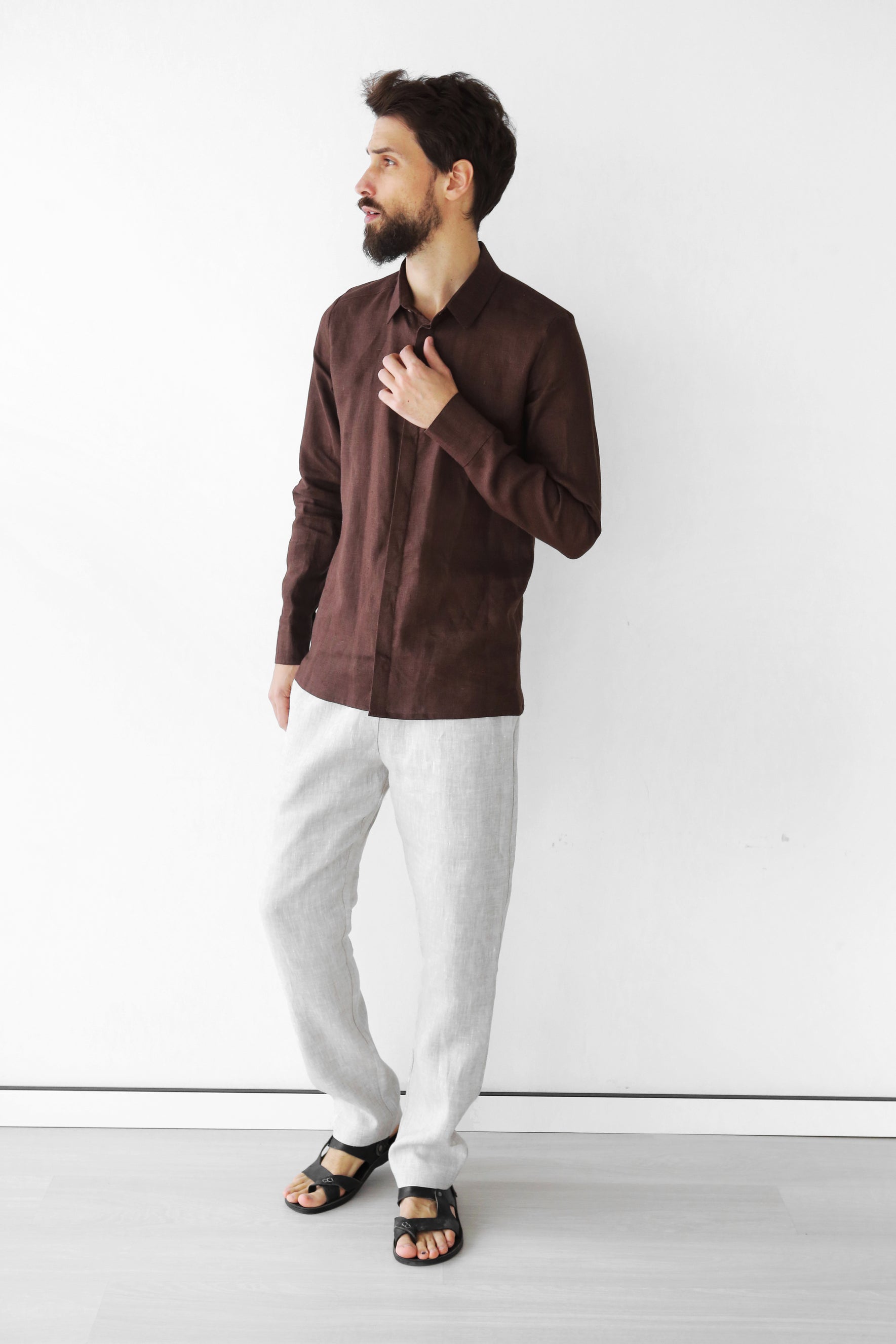 Men’s Classic Collar Linen Shirt GARNET in Brown