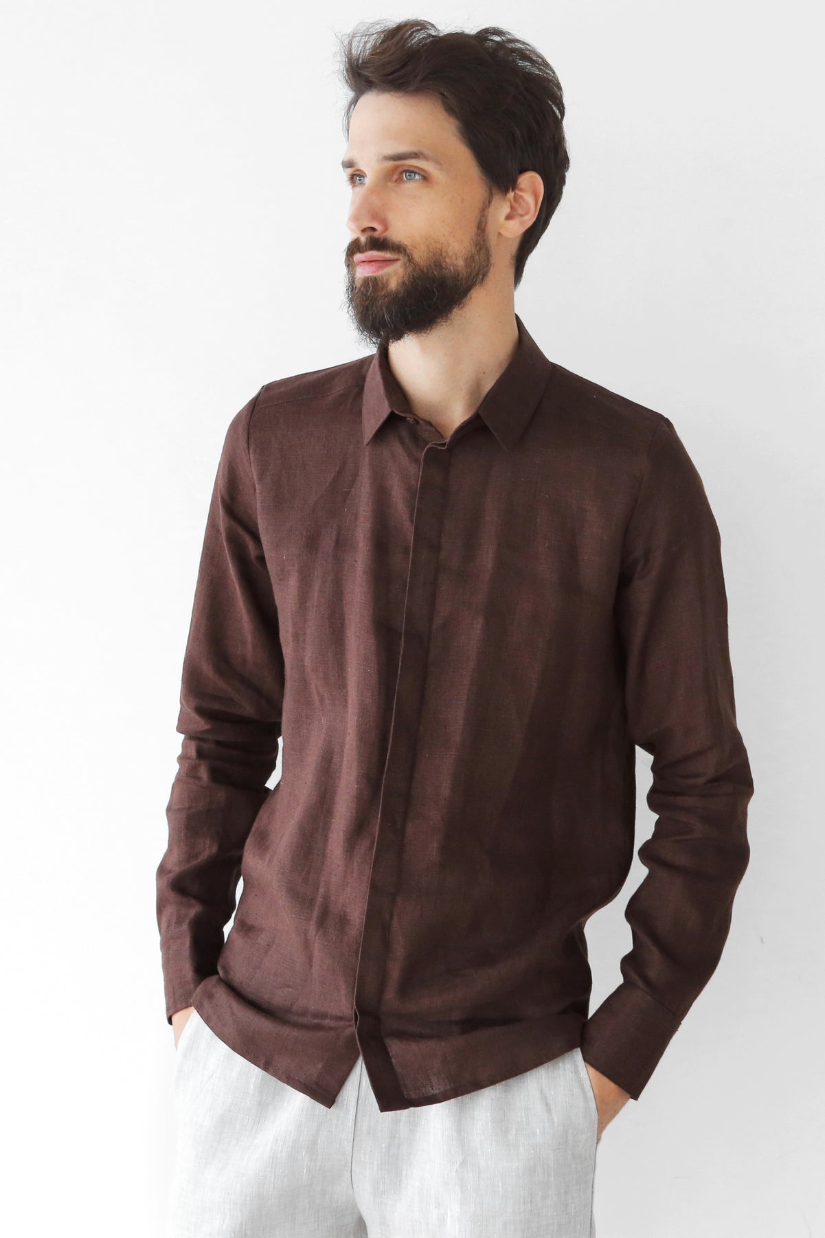 Men’s Classic Collar Linen Shirt GARNET in Brown