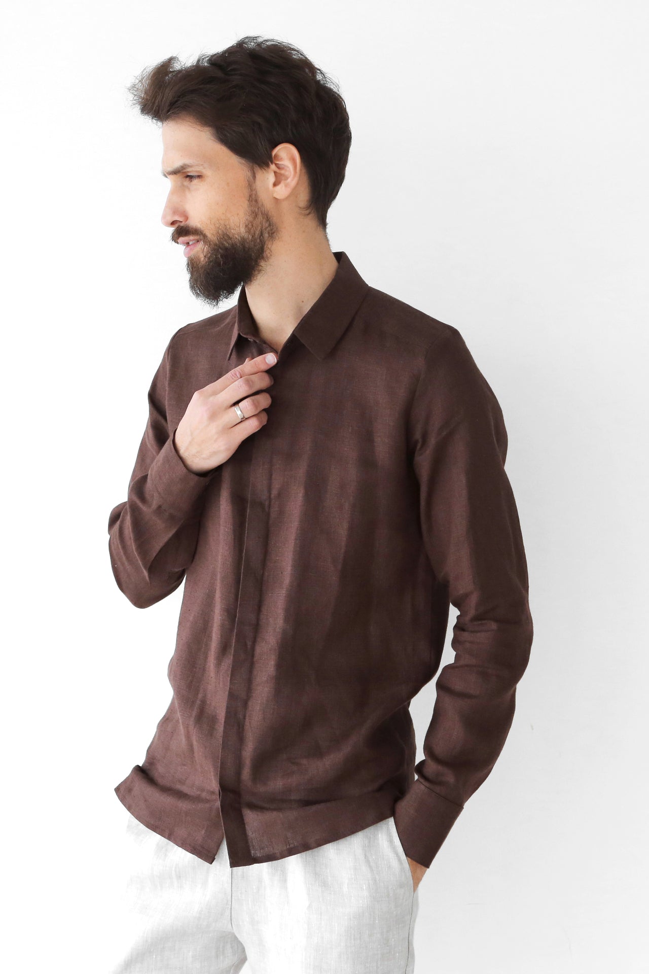 Men’s Classic Collar Linen Shirt GARNET in Brown