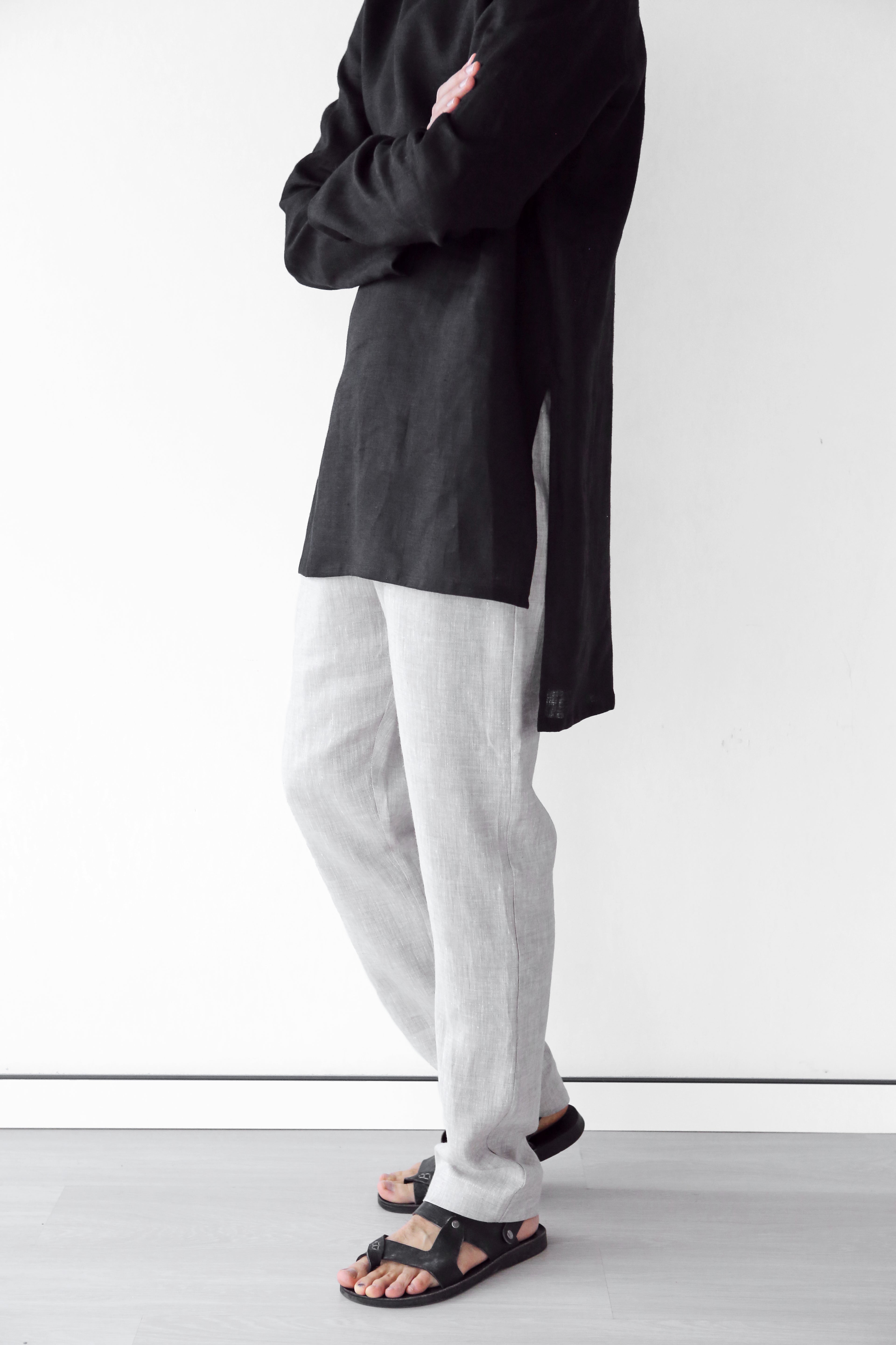 Men’s Long Linen Hoodie BALSA with splits in Black